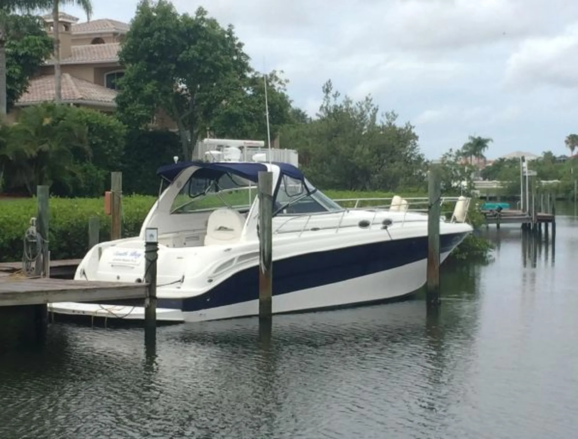 Sea Ray Boats 40 Sundancer in Marina del Rey, CA — photo 3
