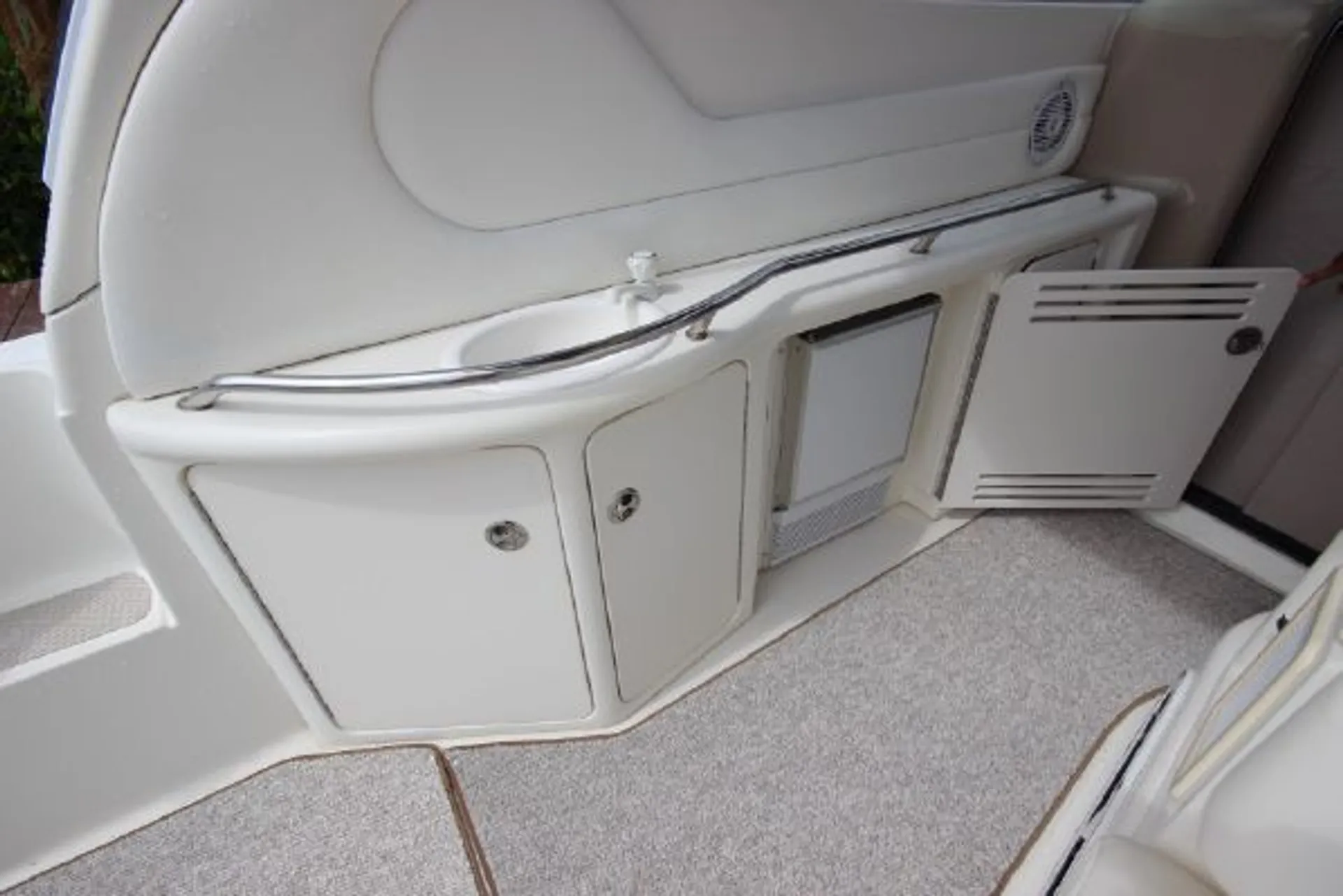 Sea Ray Boats 40 Sundancer in Marina del Rey, CA — photo 9