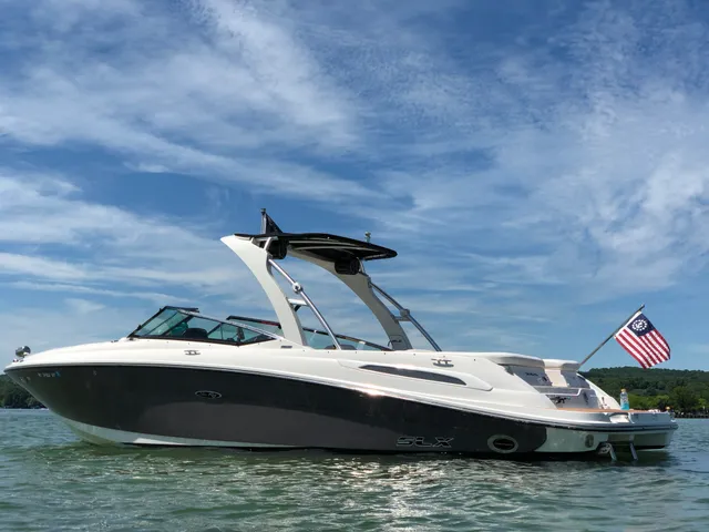 Rent a Sea Ray Boats bow rider in Canandaigua, NY near me
