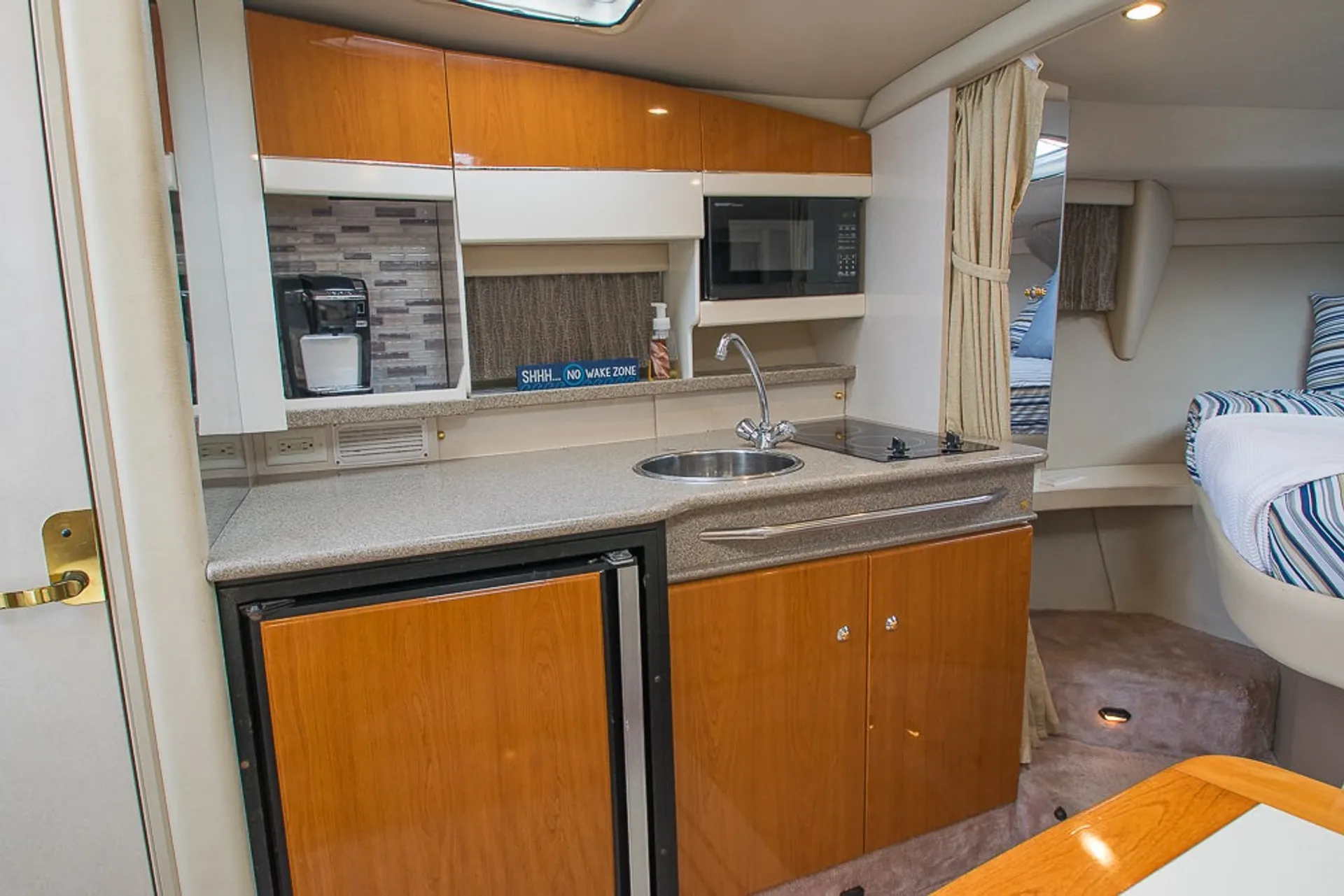 Formula Yachts Evelyn 32 in Newport Beach, CA — photo 6