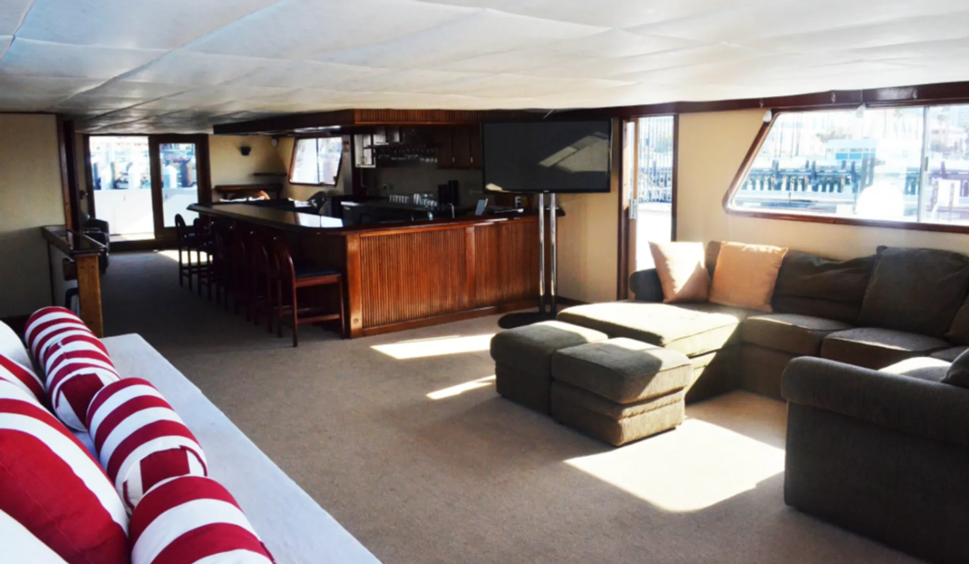 Entertainment Yacht 90 in San Diego, CA — photo 4