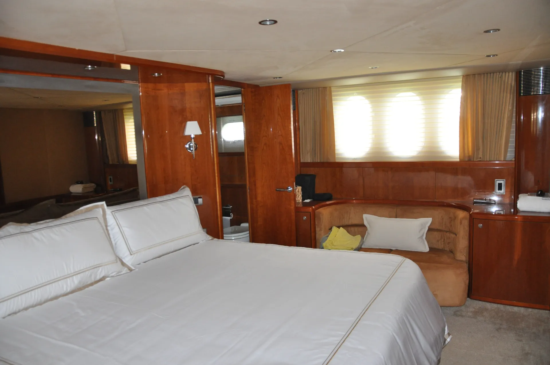 Other Viking Sport Cruiser in Fort Lauderdale, FL — photo 3