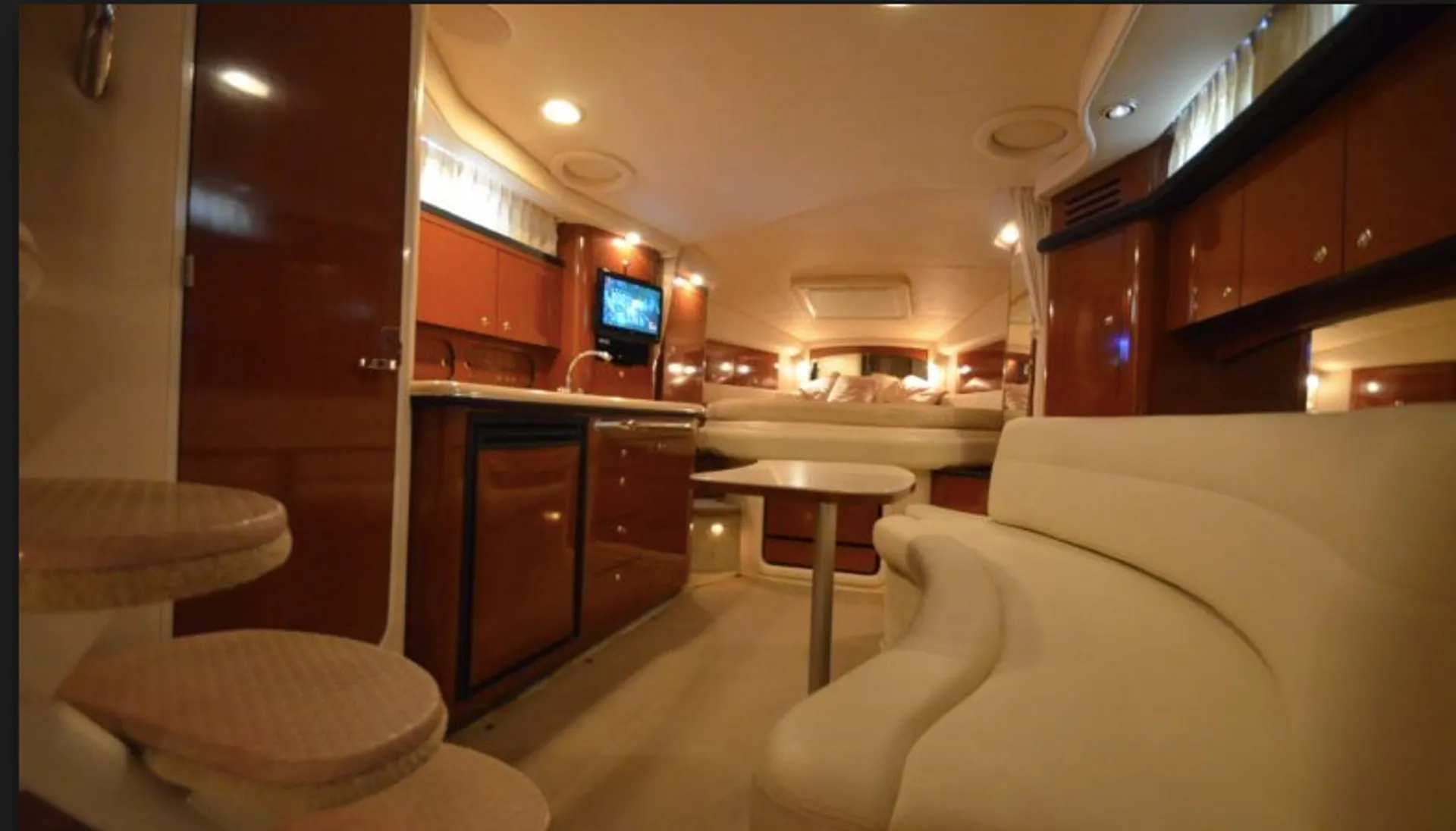 Sea Ray Boats 360 Sundancer in Stuart, FL — photo 4