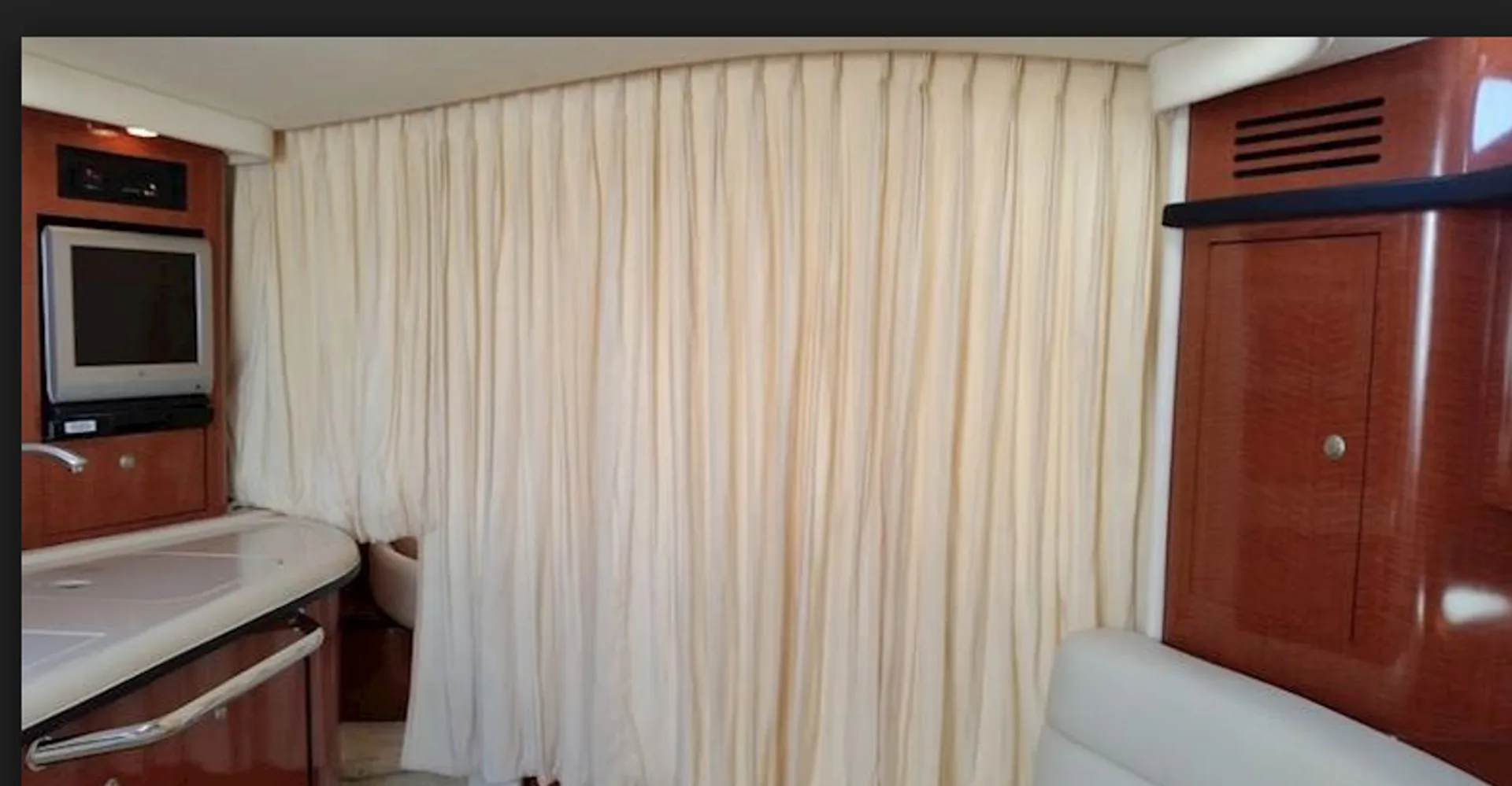 Sea Ray Boats 360 Sundancer in Stuart, FL — photo 6