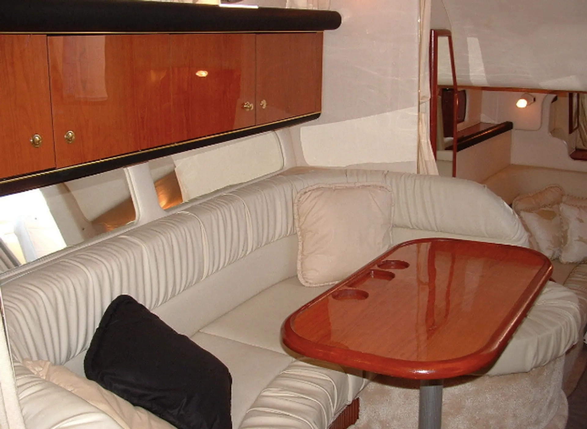 Sea Ray Boats 360 Sundancer in Stuart, FL — photo 7