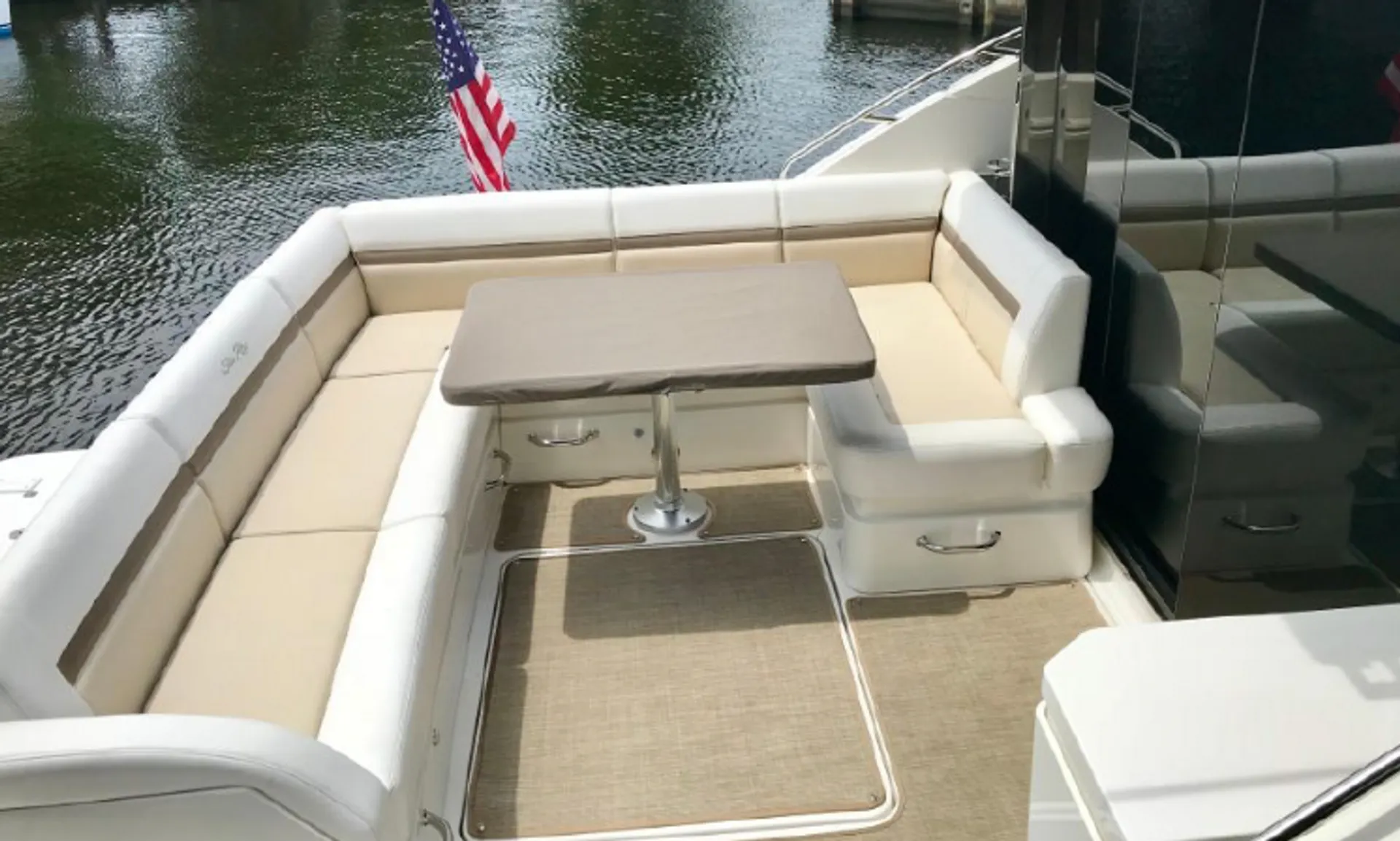Sea Ray Boats 510 Sundancer (Zeus Drive) in Aventura, FL — photo 4