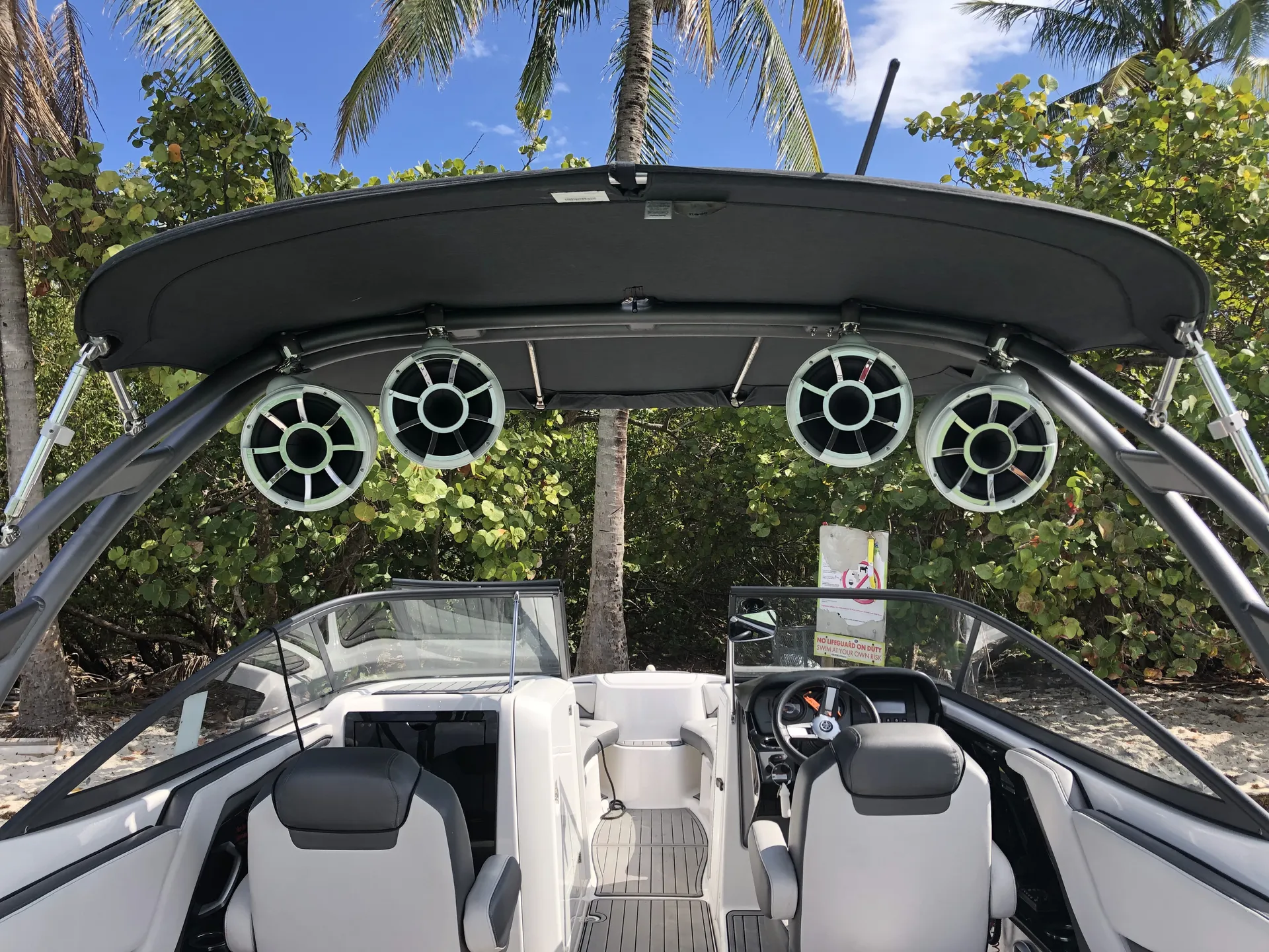 Yamaha AR240 High Output  in Miami, FL — photo 4