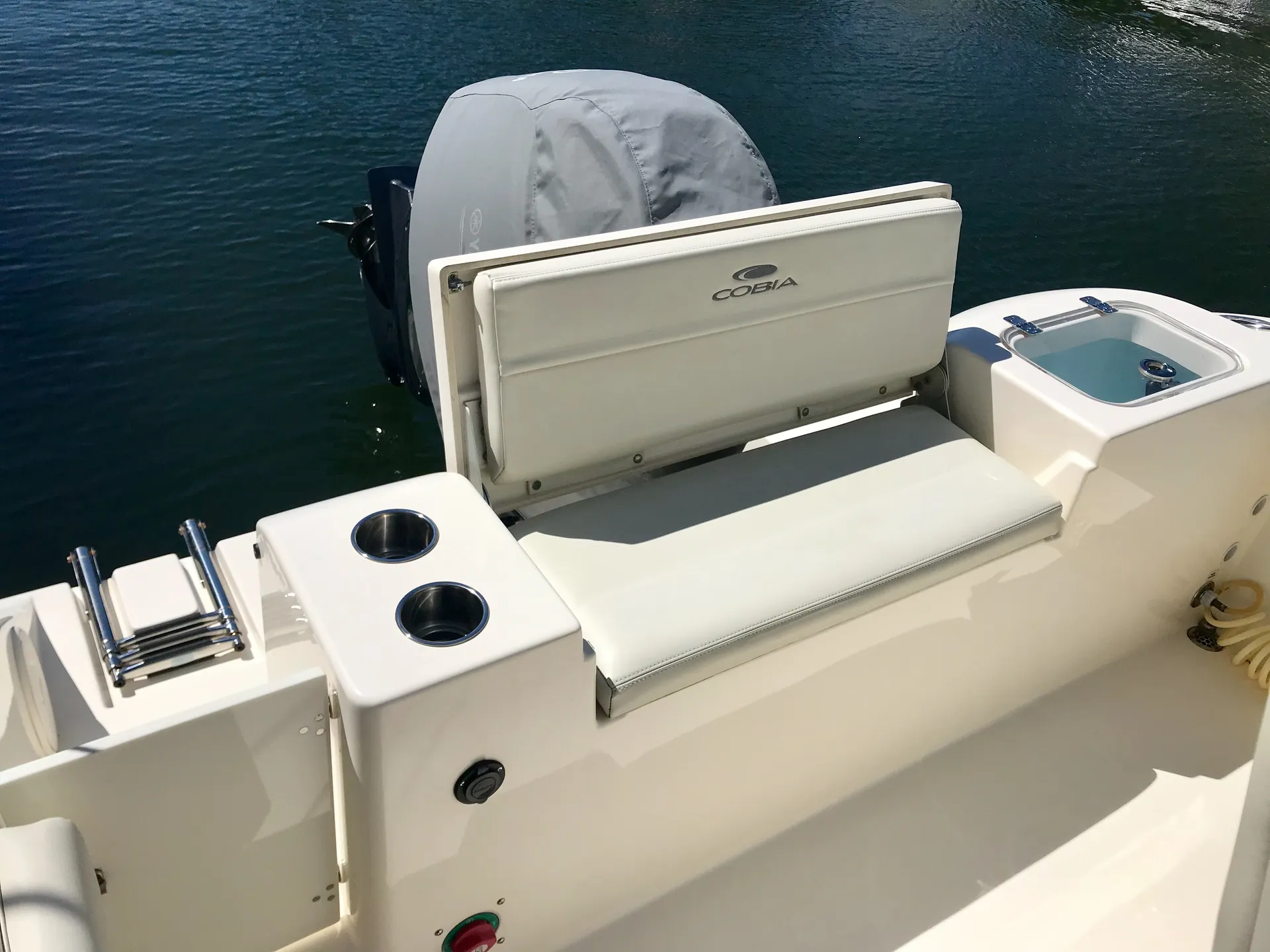 Cobia Boats 217 CC w/F200 Yamaha in North Miami Beach, FL — photo 4