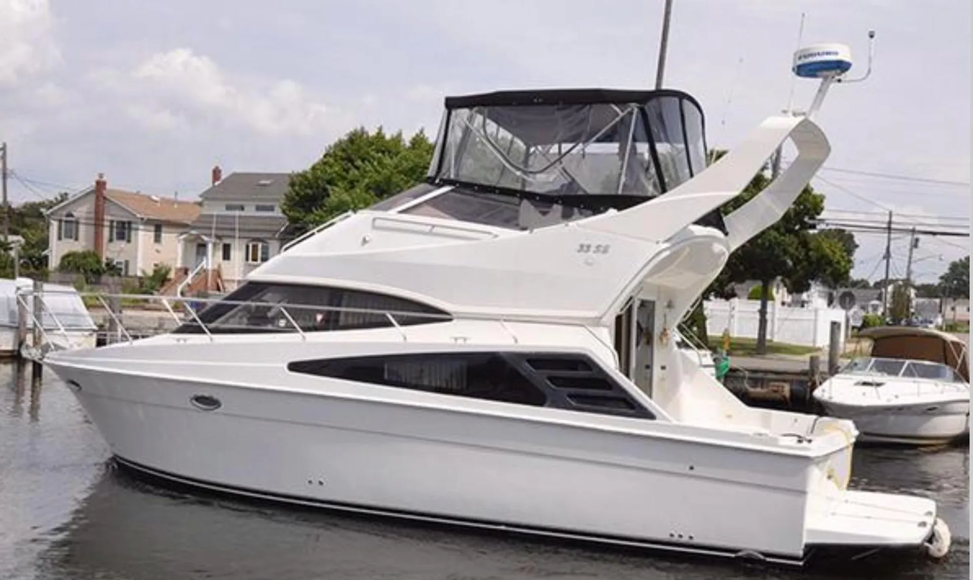 Californian by Carver Boats 33ss in Miami Beach, FL — photo 3