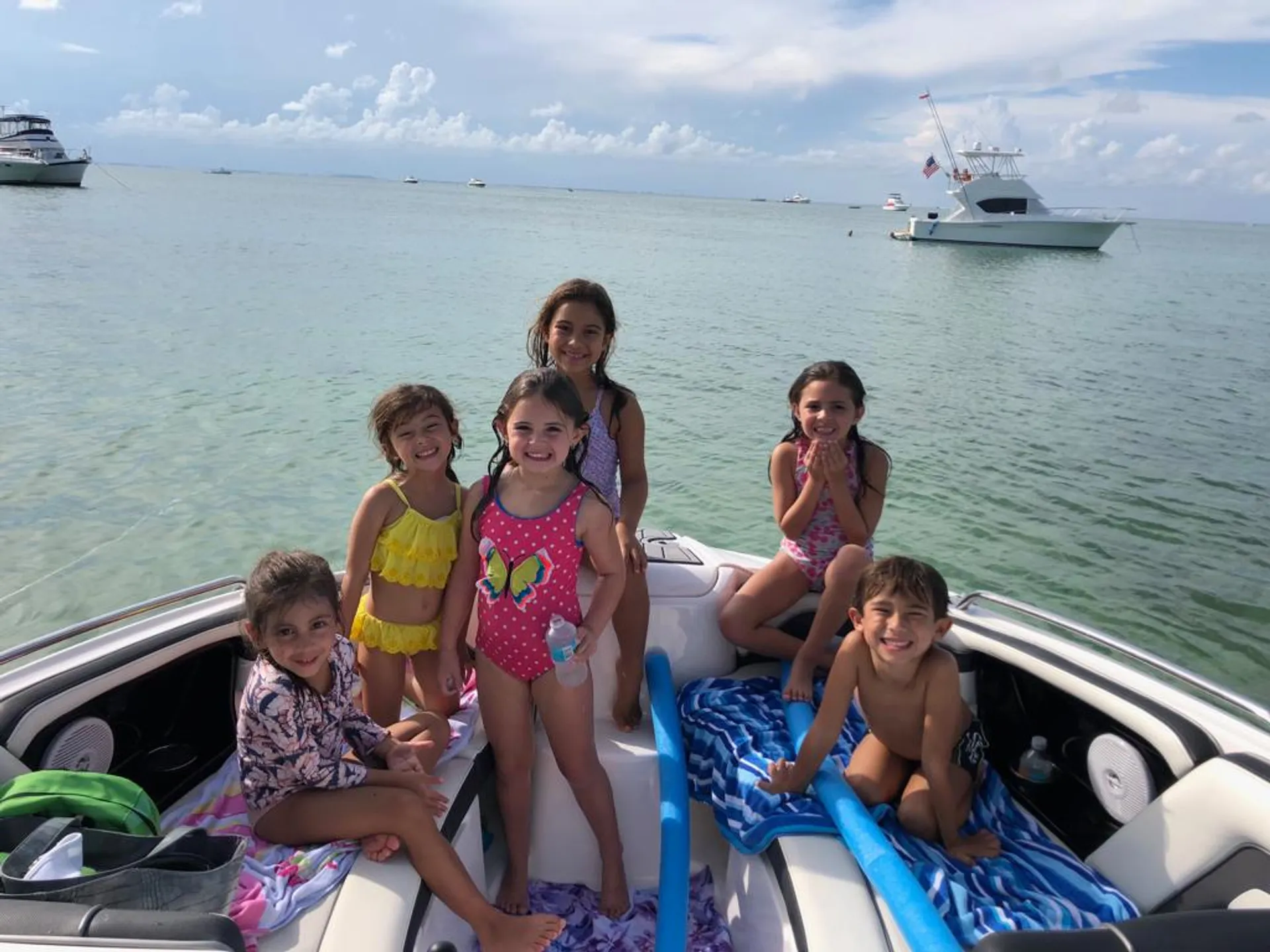 Yamaha AR240 High Output  in Miami, FL — photo 8