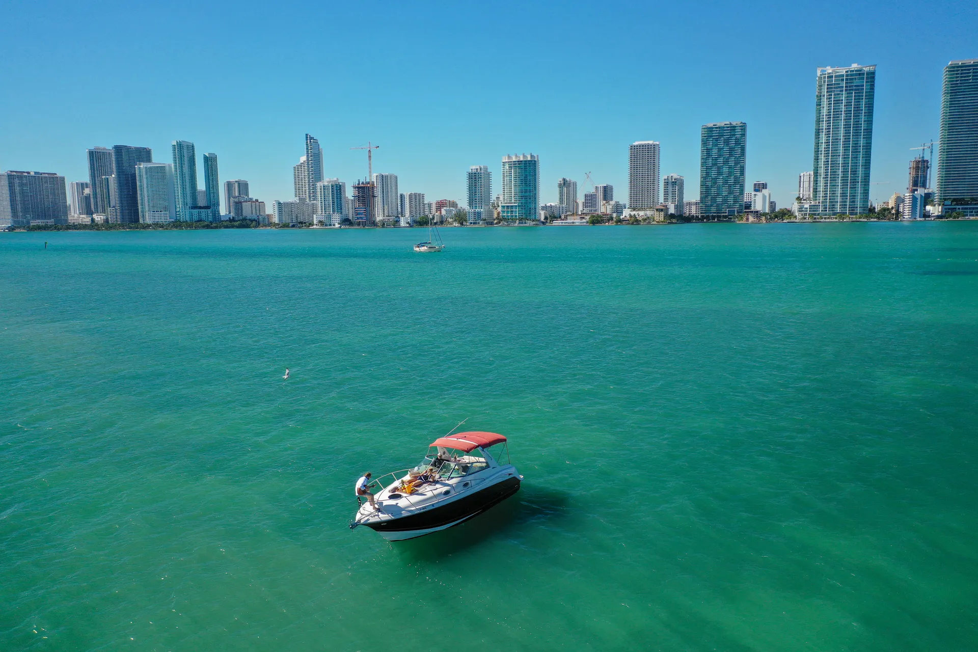 Monterey Boats 302 Cruiser in Miami Beach, FL — photo 10