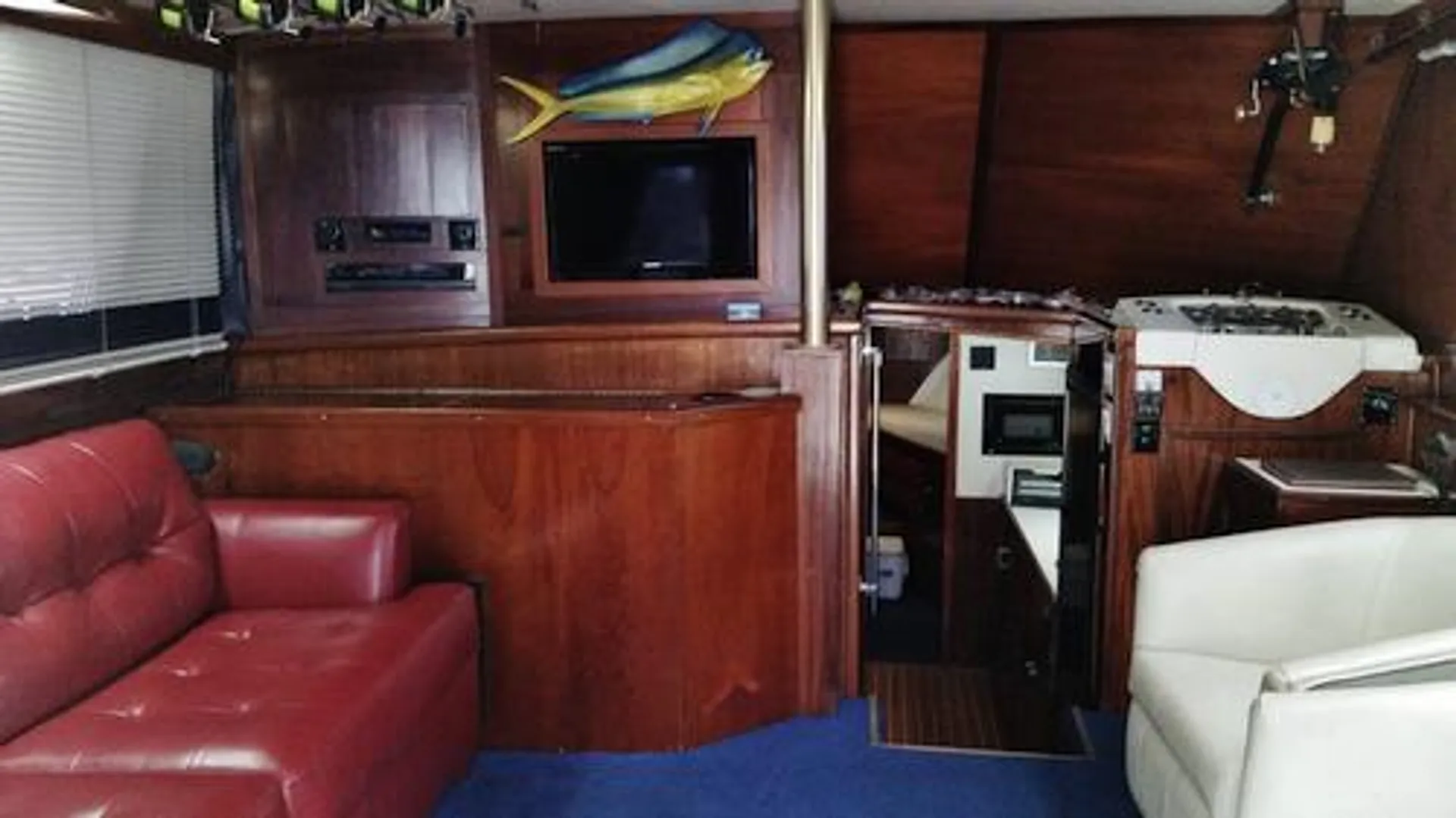 Hatteras Yachts 40 Motor Yacht in Miami Beach, FL — photo 4