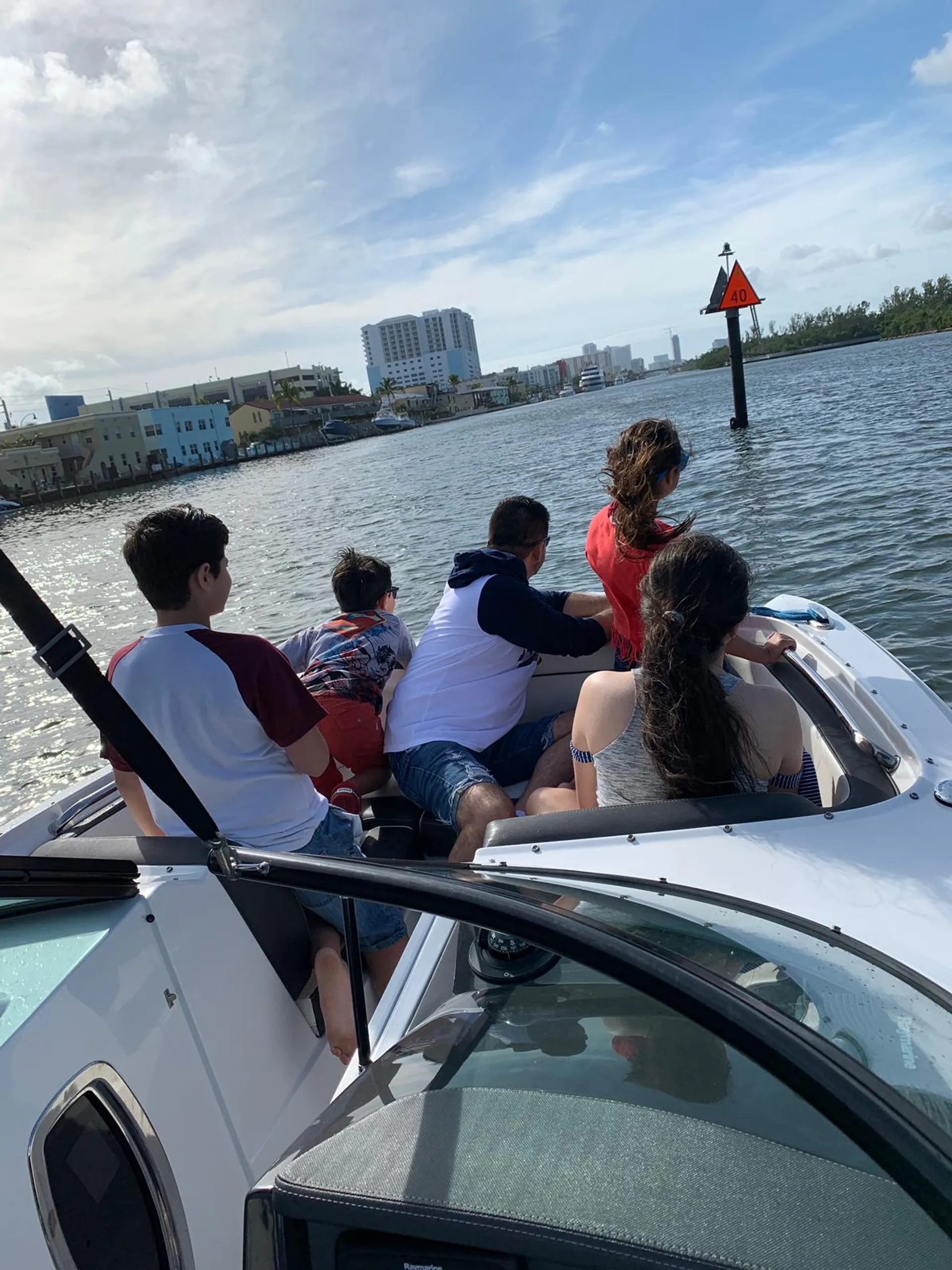 Monterey Boats 244FS in Miami, FL — photo 3