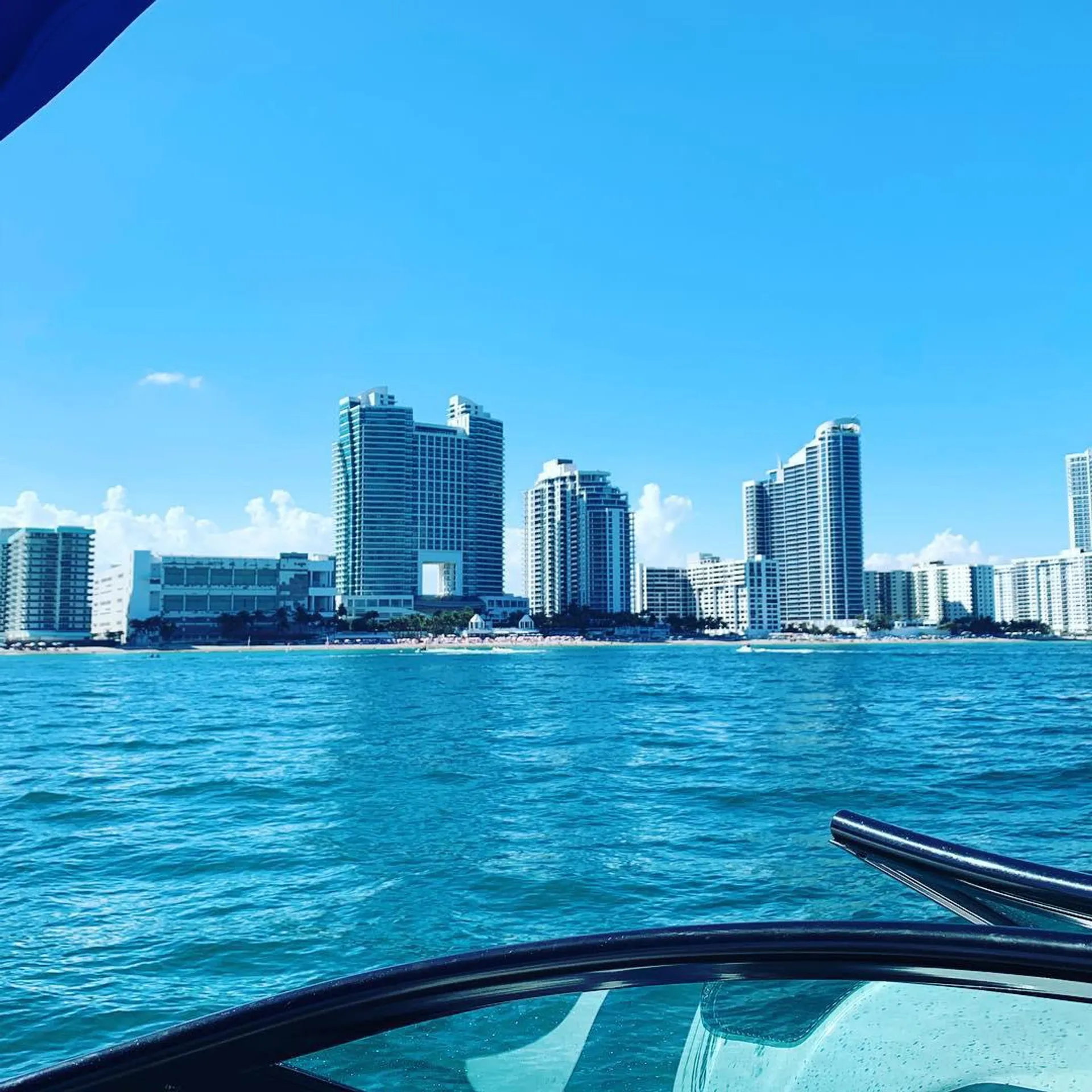 Monterey Boats 244FS in Miami, FL — photo 5