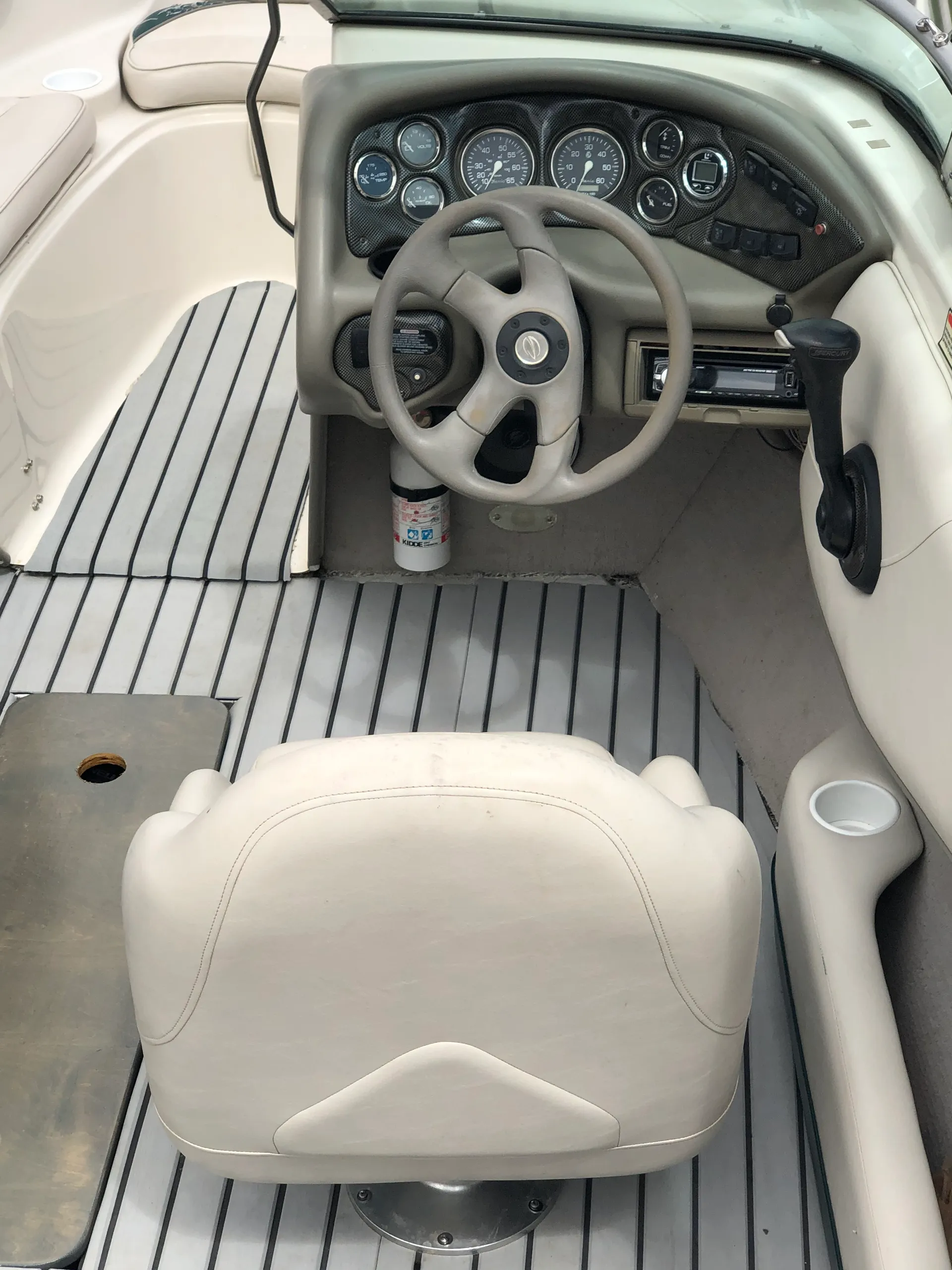 Crownline Boats 192 BR in Lincoln, NE — photo 5