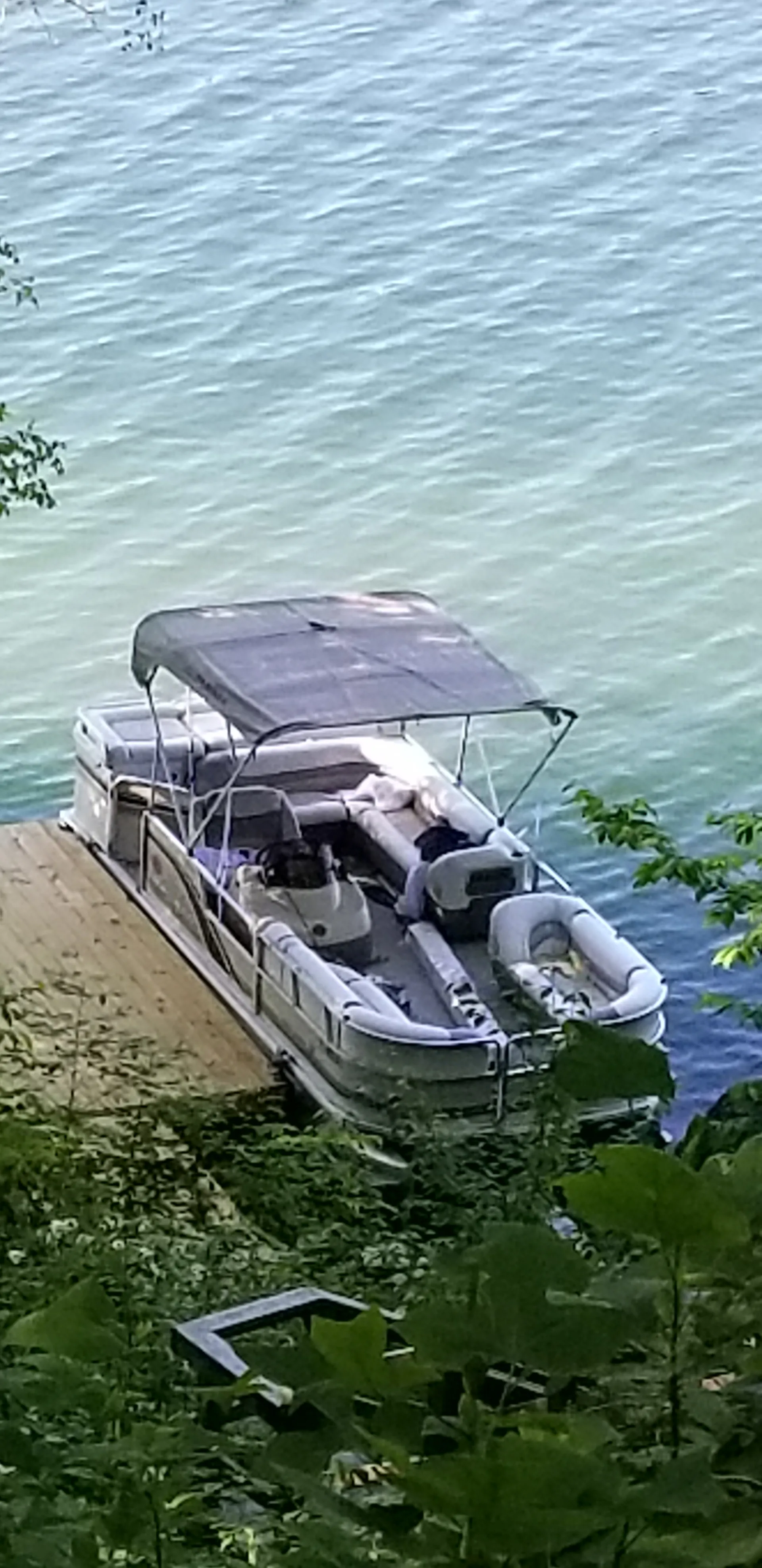 22ft suntracker Pontoon w  merc 90hp 