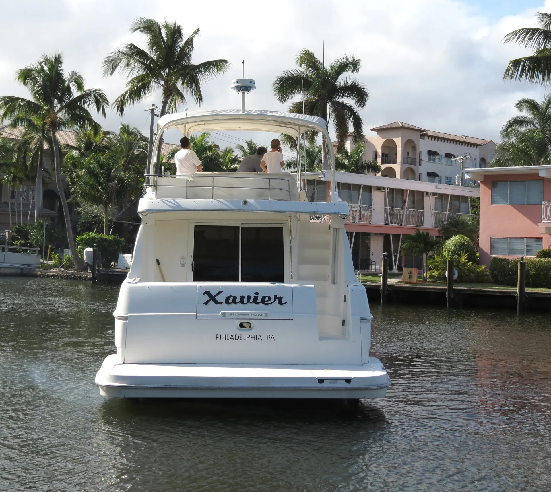 Silverton Marine 410 Sport Bridge in Fort Lauderdale, FL — photo 4