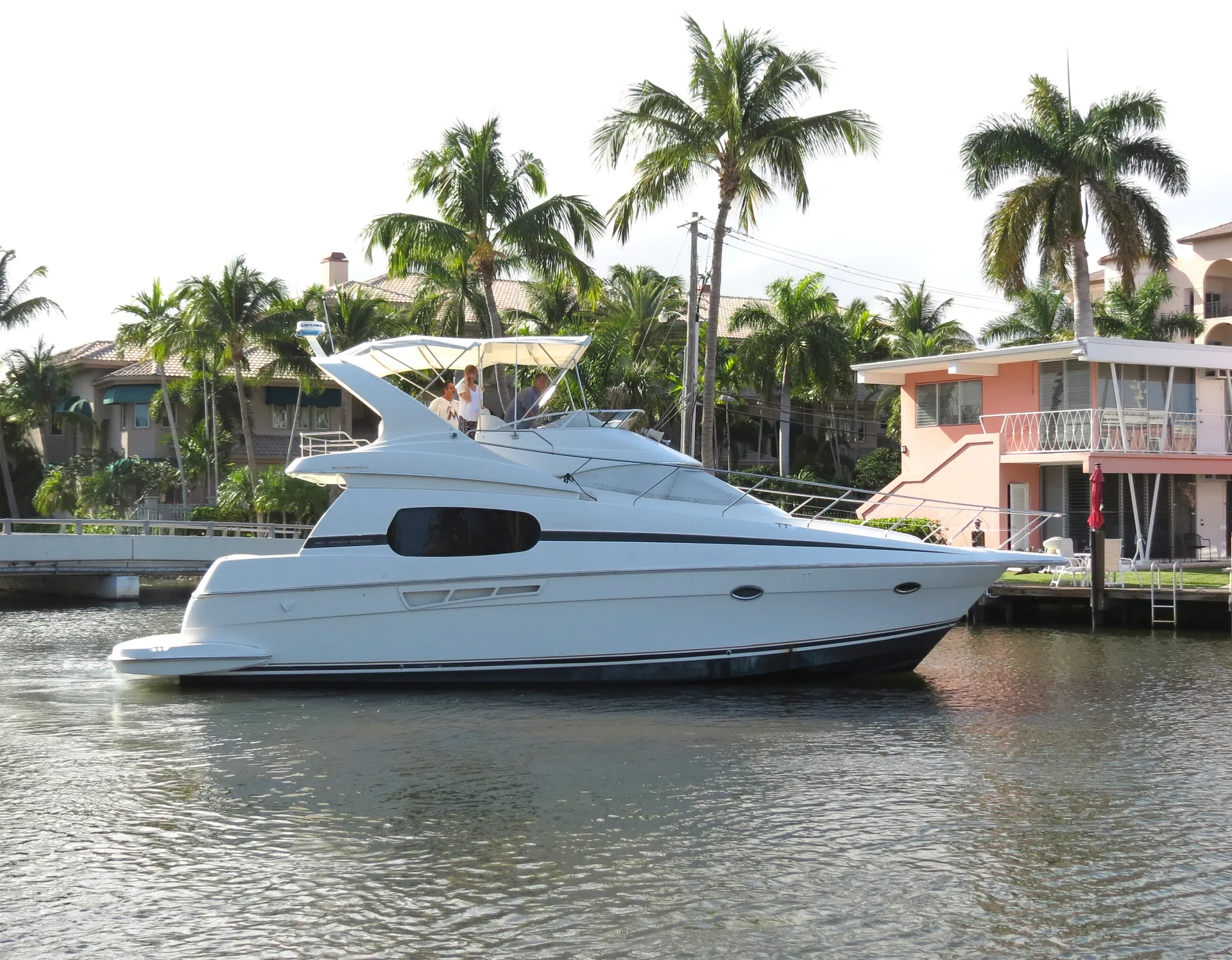 Silverton Marine 410 Sport Bridge in Fort Lauderdale, FL — photo 5