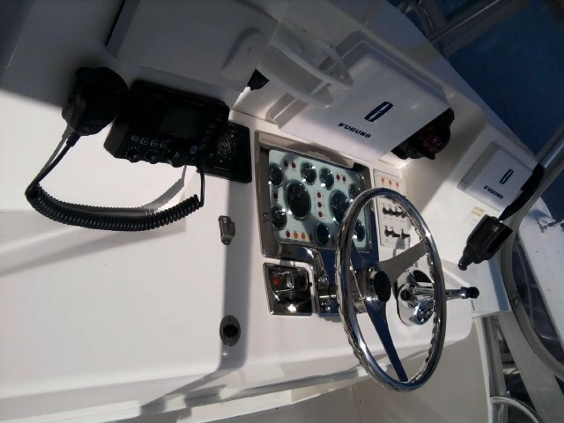 Cabo Yachts 35 Flybridge in Dunedin, FL — photo 9