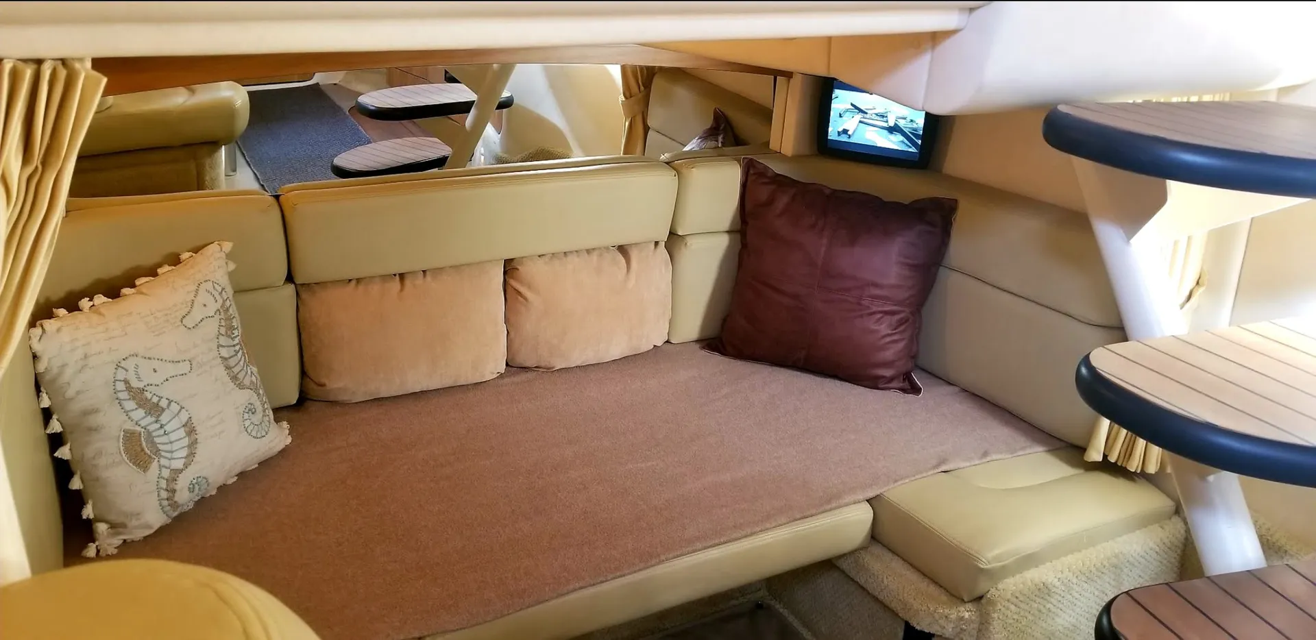 Charter this 36' Sea Ray Sport Yacht Today!