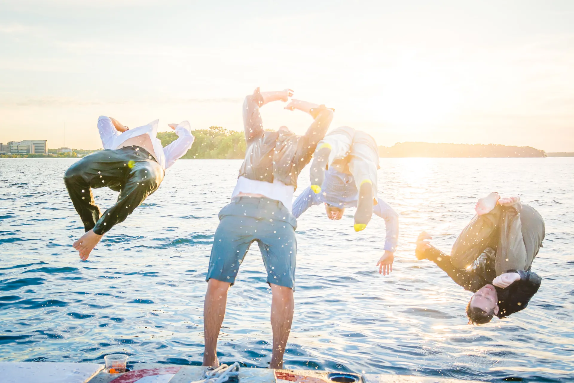 Four Winns Boats H200 SS  in Madison, WI — photo 6