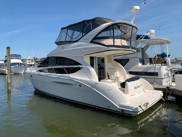 Rent a Meridian Yachts motor yacht in Washington, DC near me