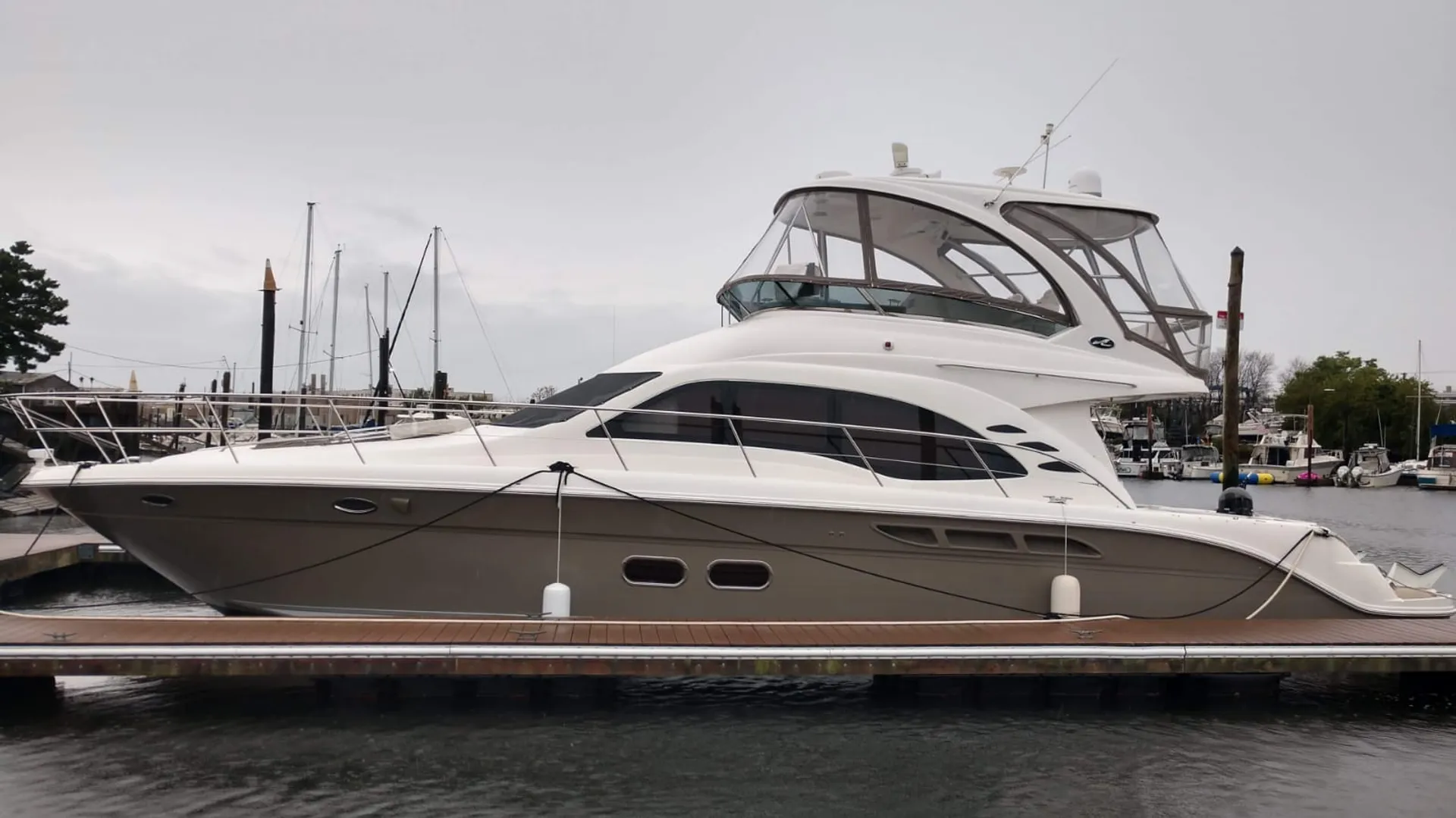 56 Ft Cruises around Manhattan NY and more...