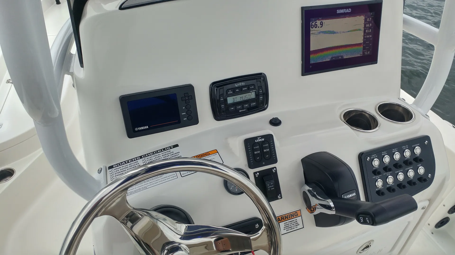 NauticStar Boats 227 XTS in Round Rock, TX — photo 2