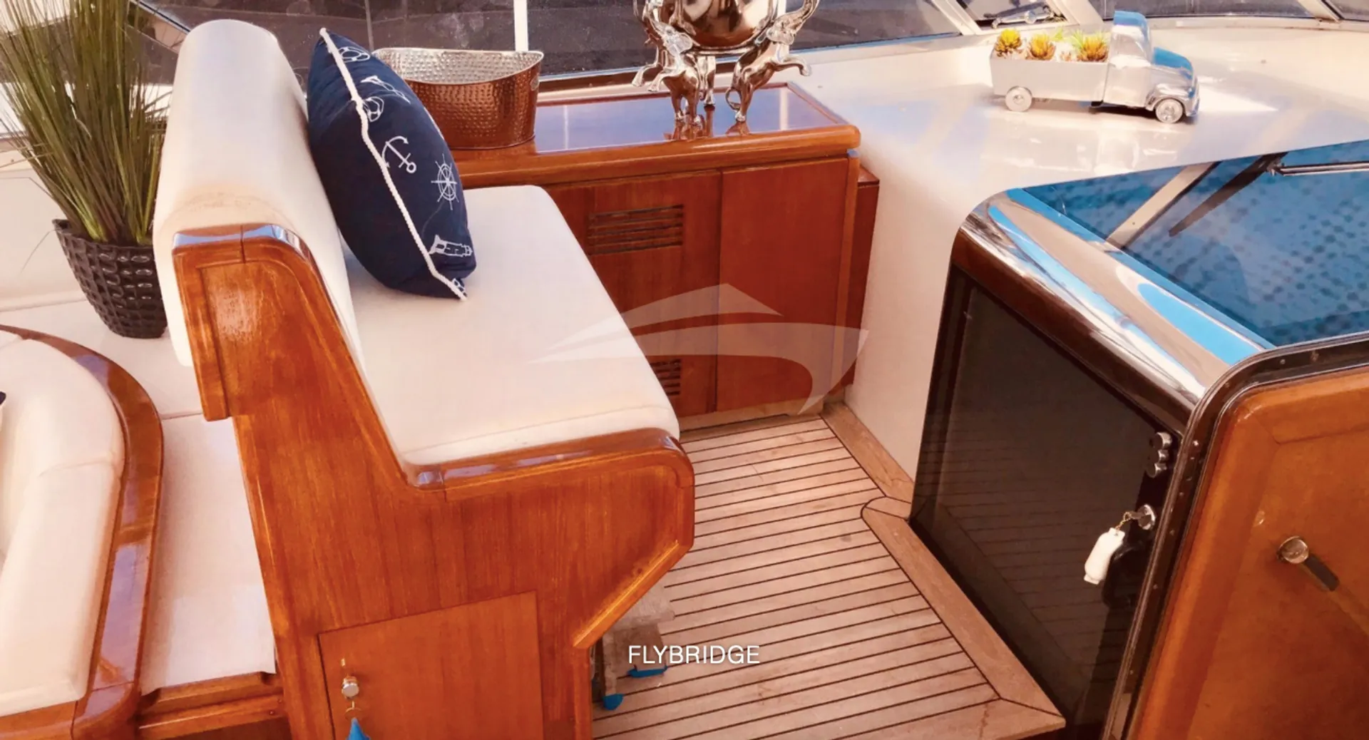 Mangusta Yachts 105 Sport in Delray Beach, FL — photo 10