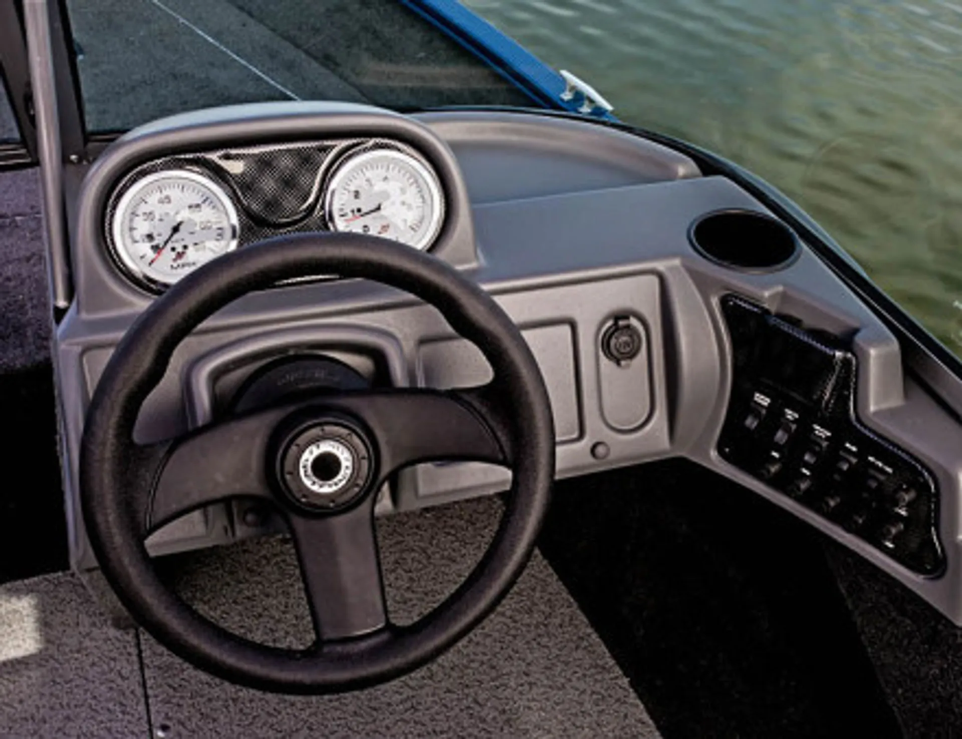 Lund Angler - Crane Lake