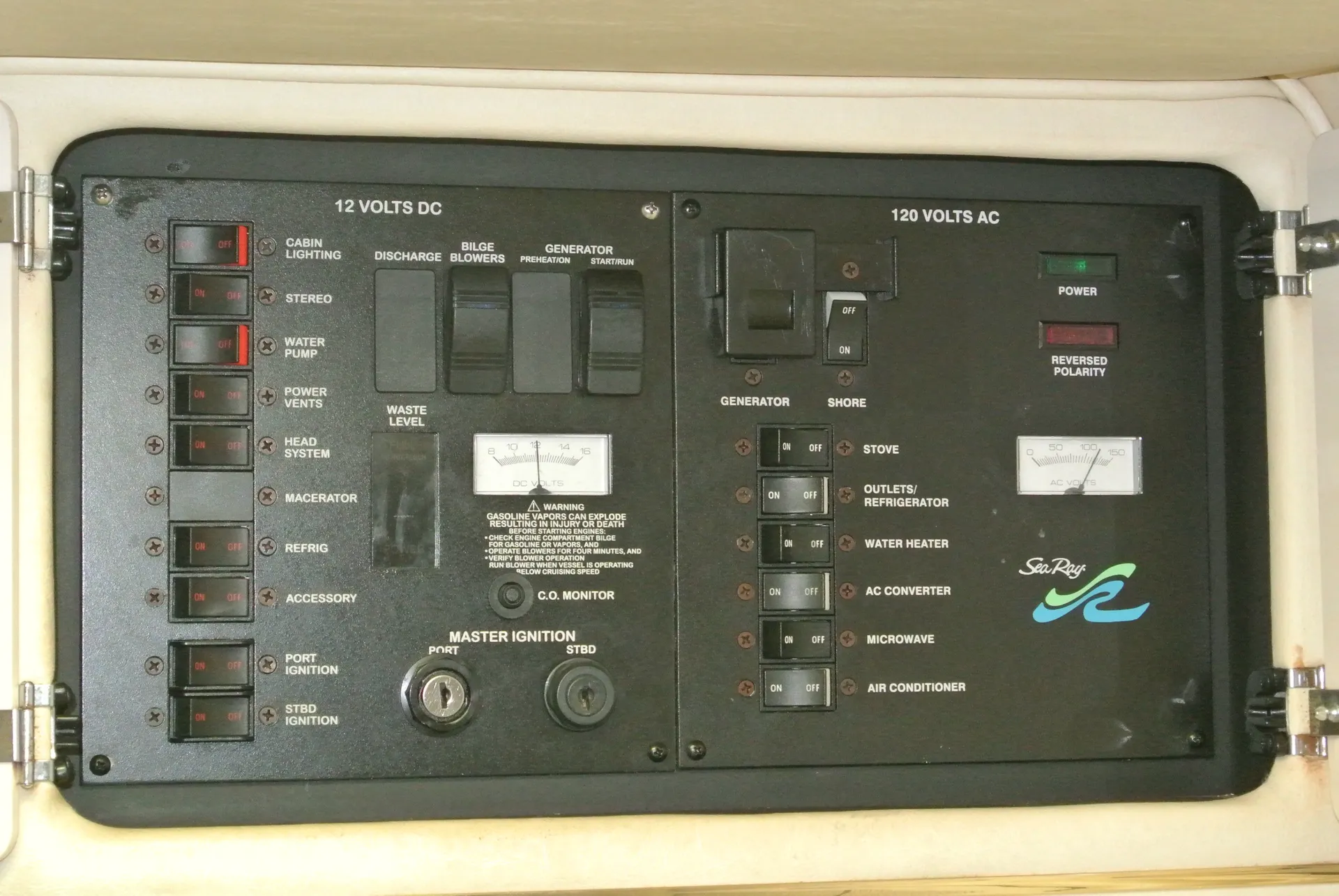 Sea Ray Boats 290 Sundancer in Sunny Isles Beach, FL — photo 6