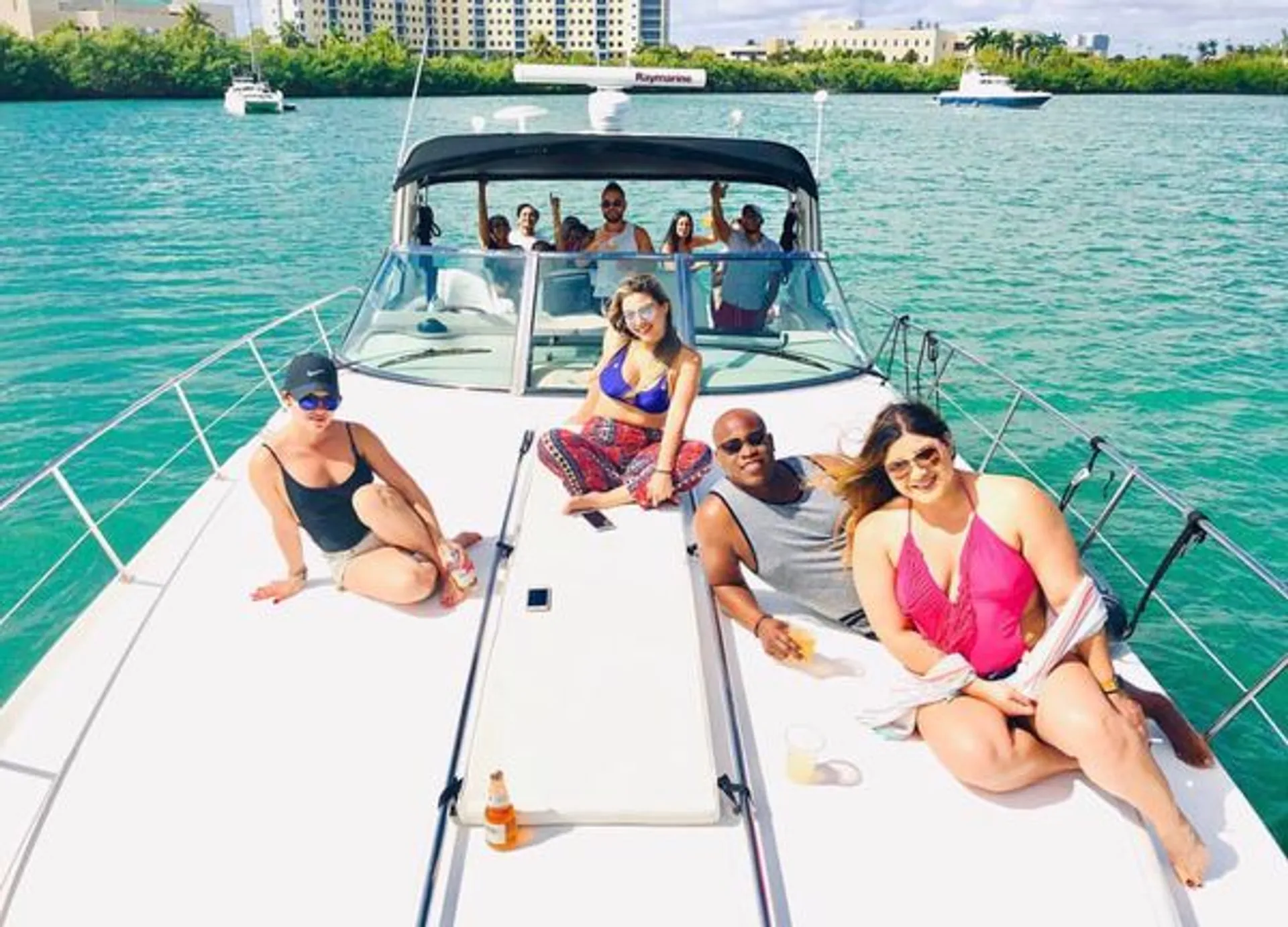 Sea Ray Boats 400 Sundancer in North Miami Beach, FL — photo 6