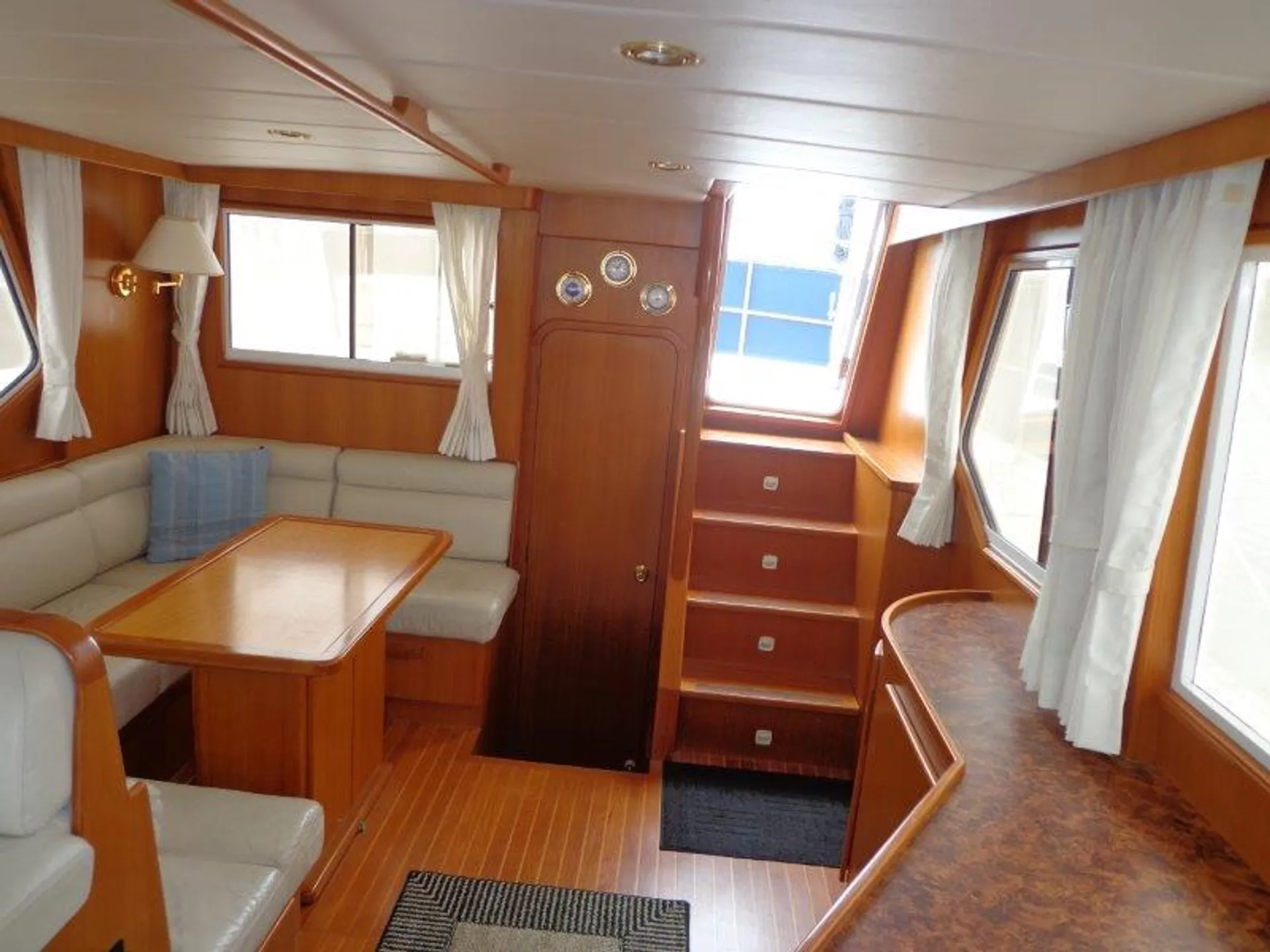 Symbol Yachts 42 Motoryacht in Traverse City, MI — photo 2