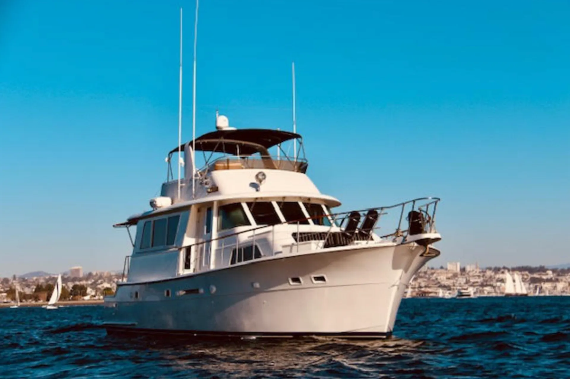 Hatteras Yachts 60 Convertible in San Diego, CA — photo 3