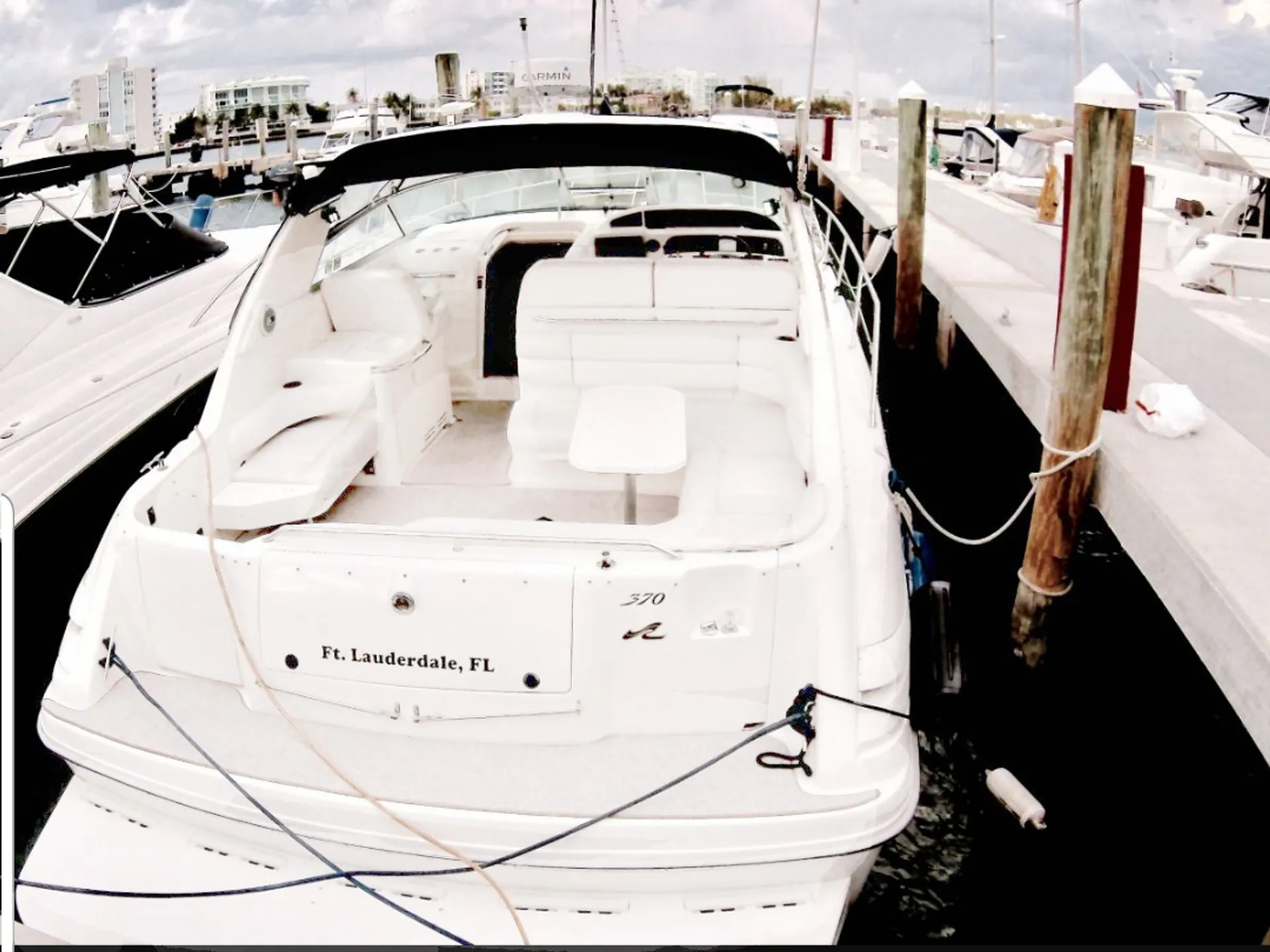 Sea Ray Boats 370 Sundancer in Miami, FL — photo 3