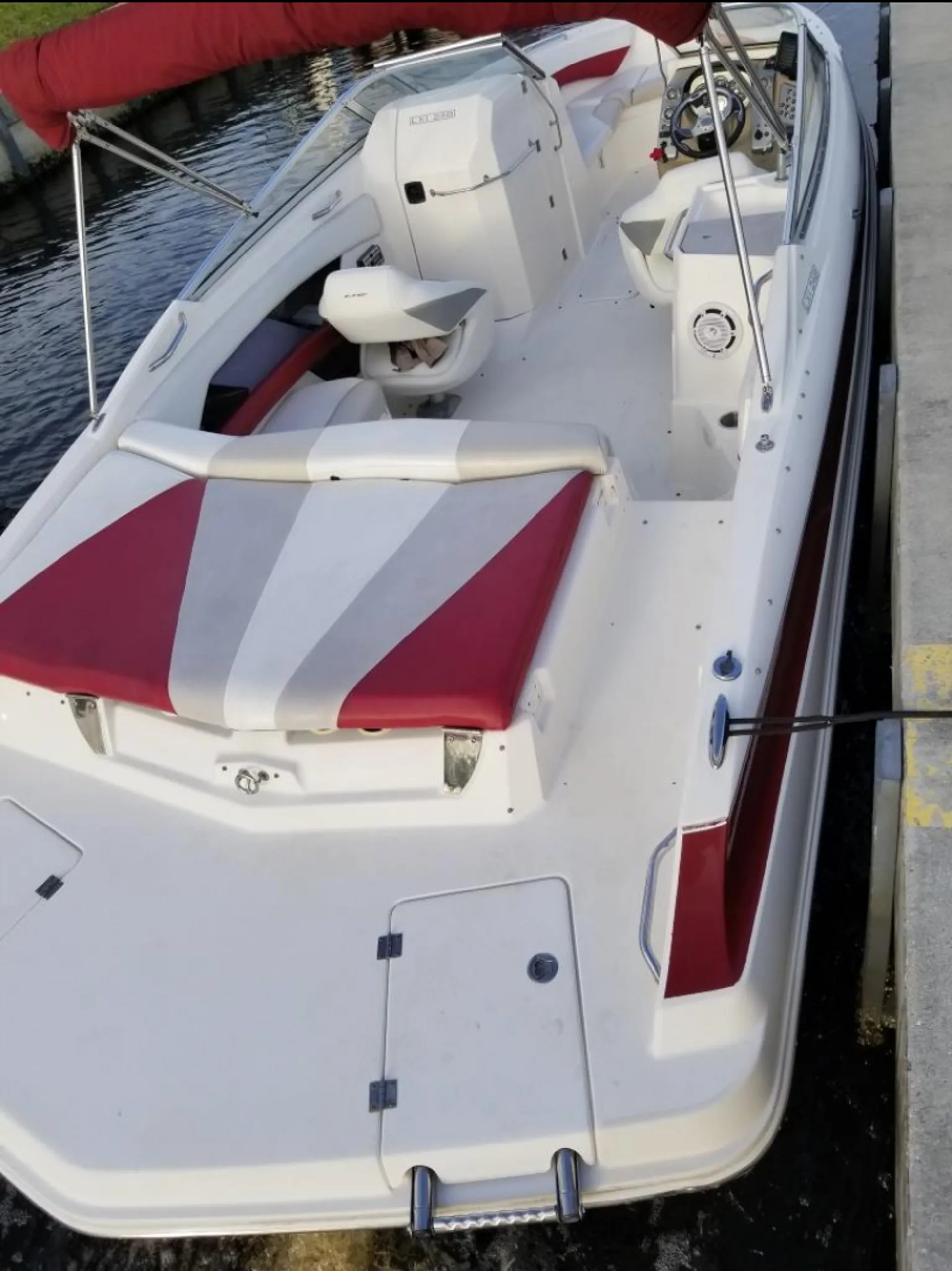 Larson Boats LXi 248  in Cape Coral, FL — photo 3