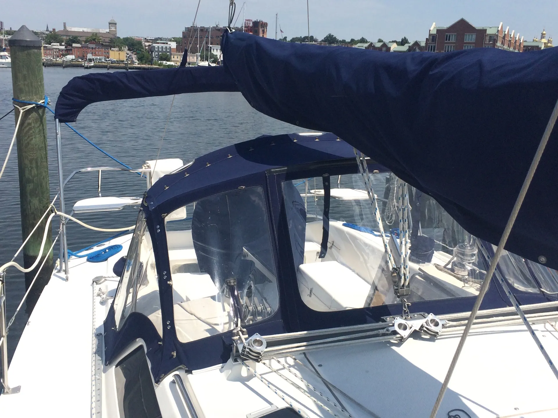 Catalina 320 in Middle River, MD — photo 4