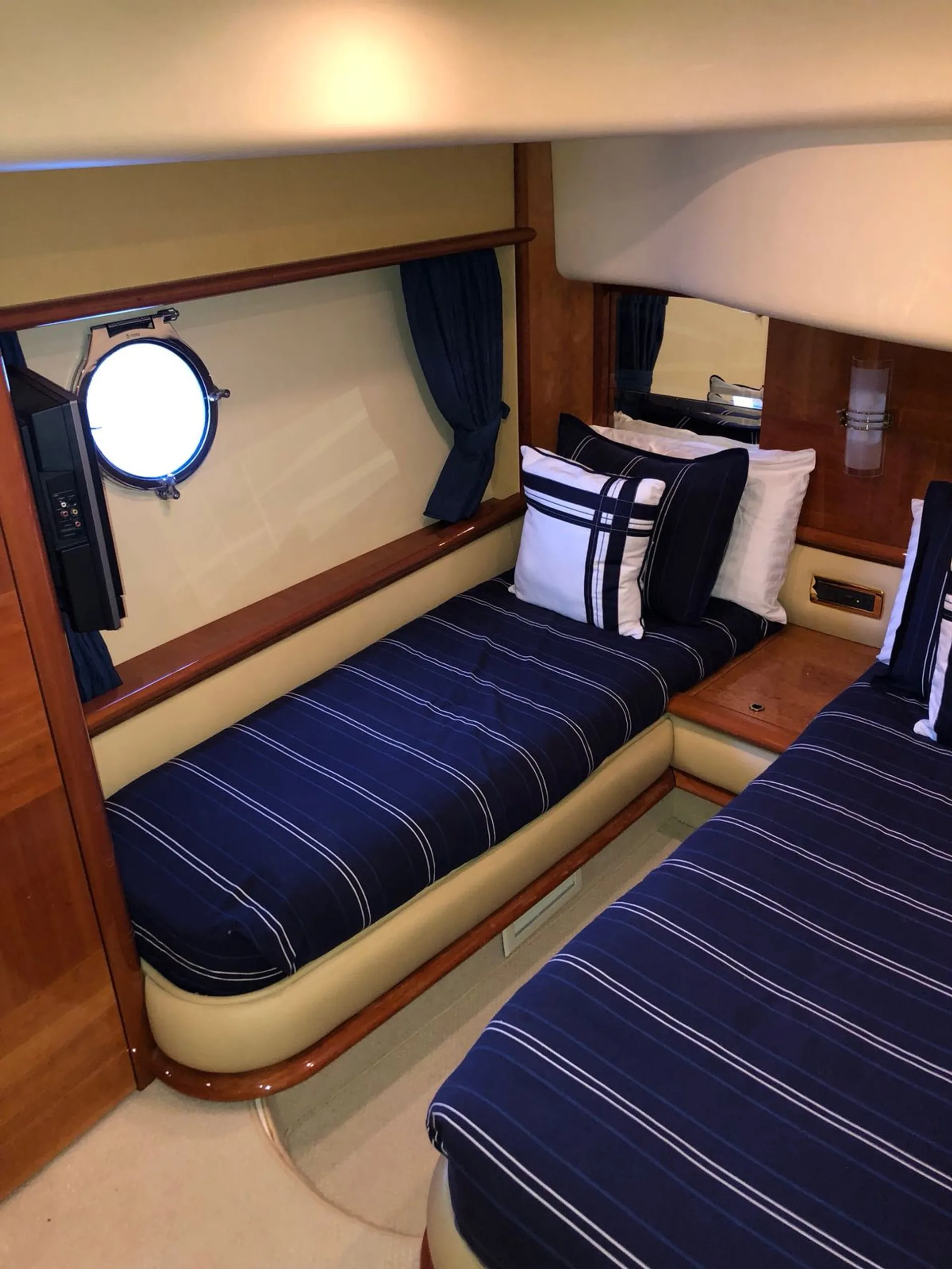 Azimut Yachts 62 in Sunny Isles Beach, FL — photo 9