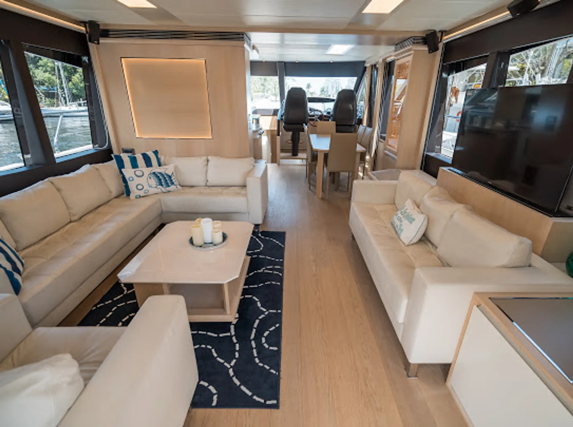 Other 72 Absolute in Miami Beach, FL — photo 2