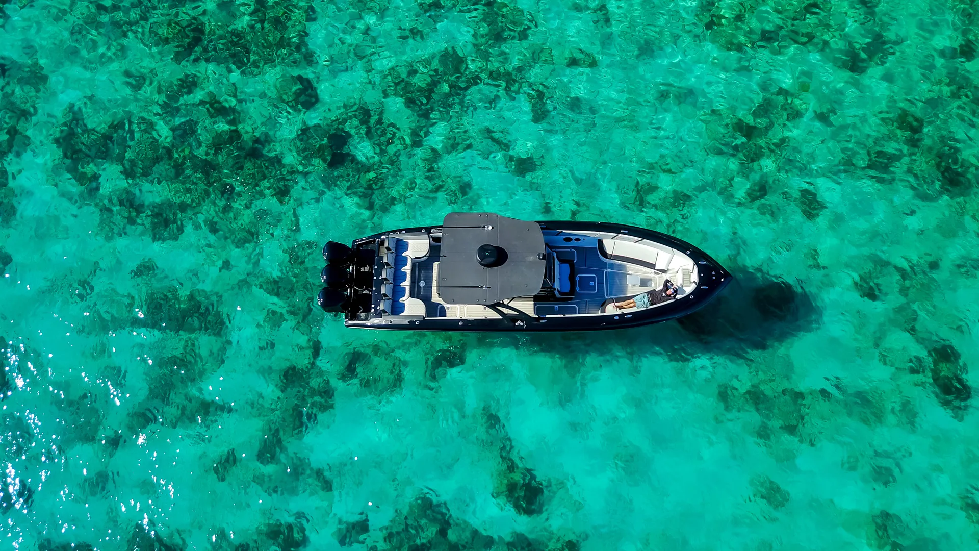 37' Midnight Express for Charter