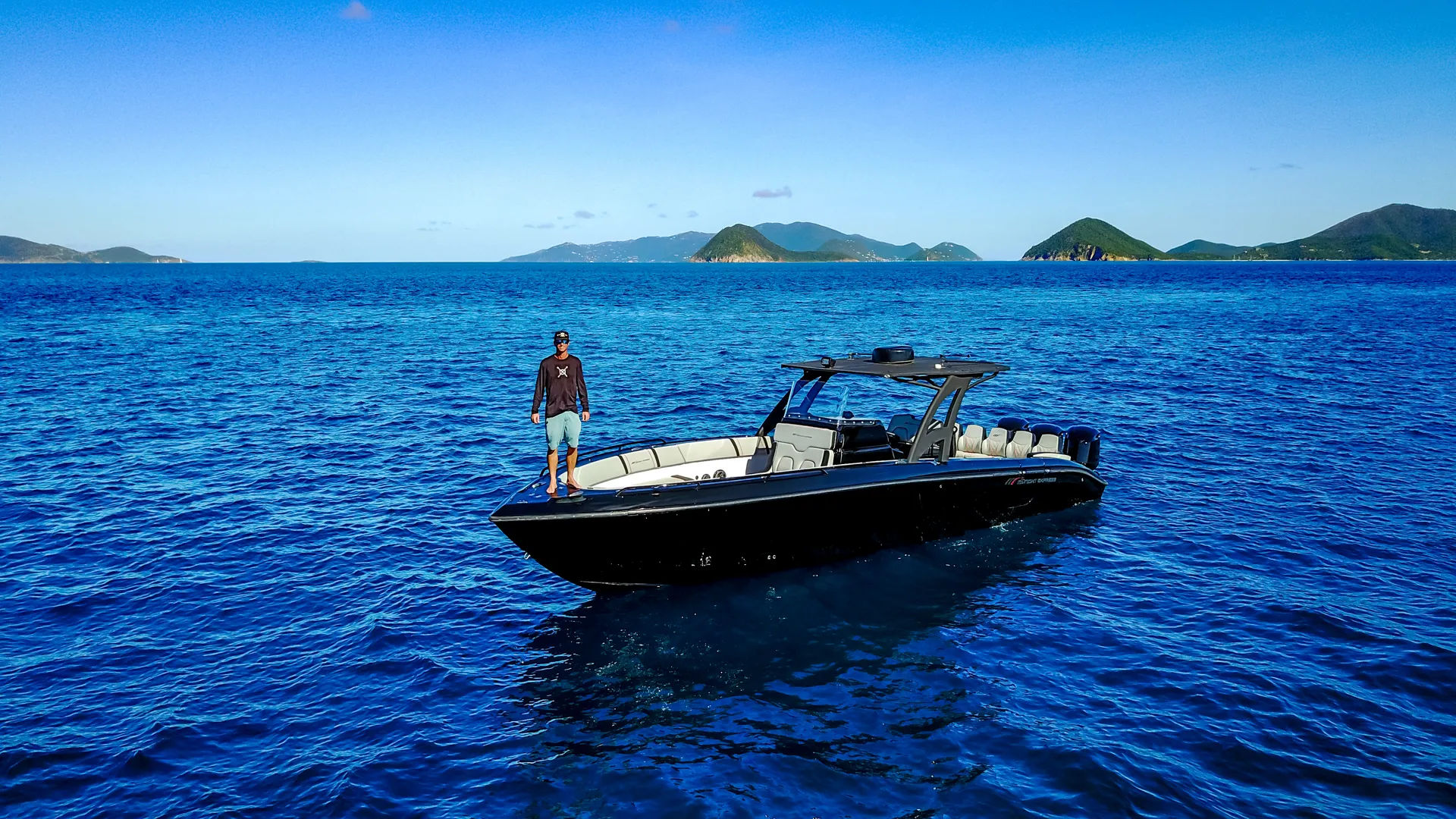 37' Midnight Express for Charter
