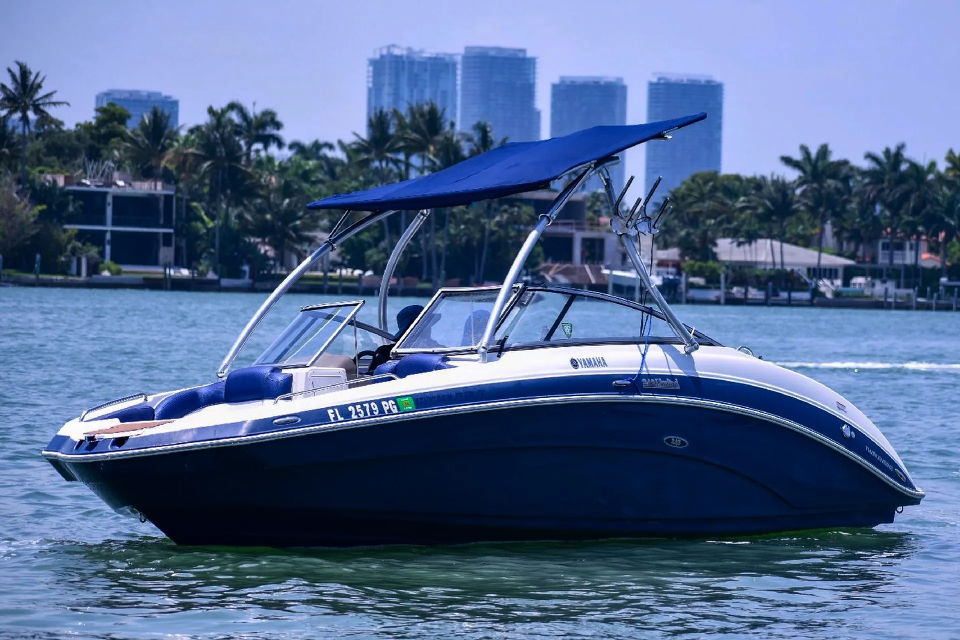 Yamaha 242 Limited  in Miami, FL — photo 7