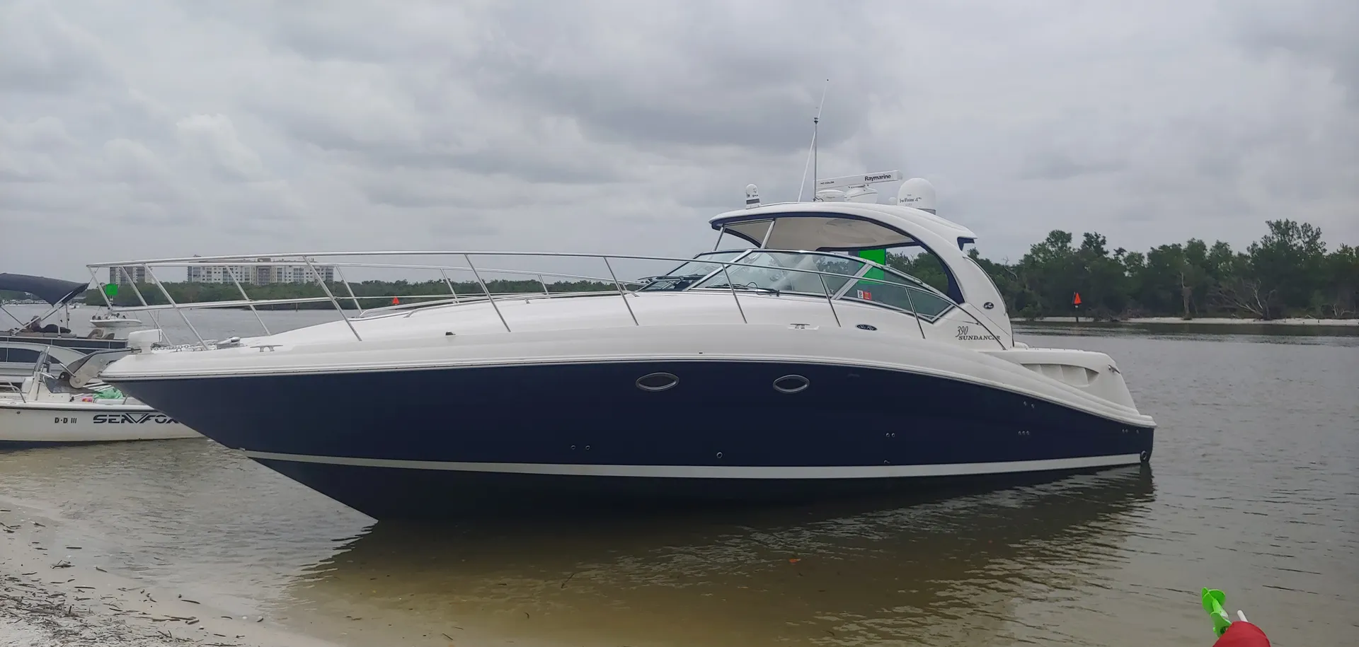 Heaven On The Gulf  - Sleek 40' Searay Sundancer! 
