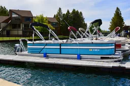 Crest Deluxe Tritoon on Lake Tahoe boat photo