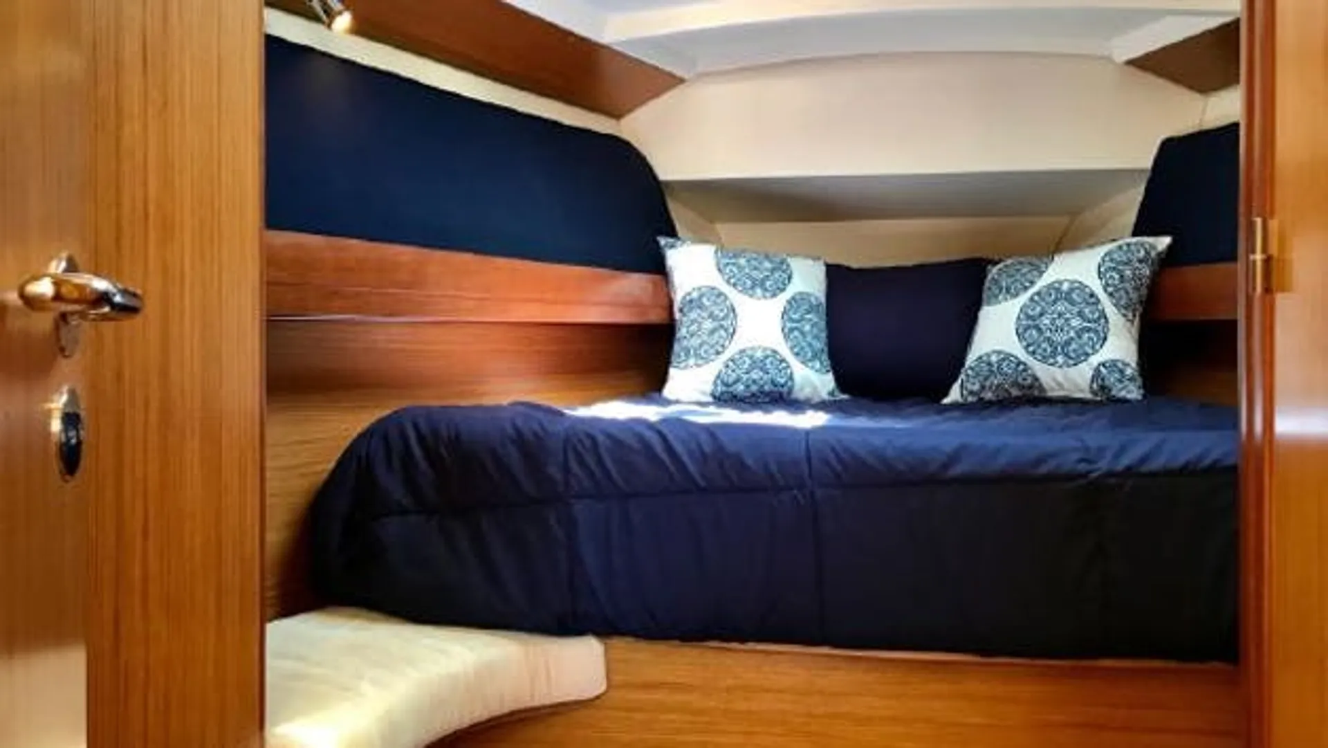 Jeanneau Sailboats Sun Odyssey 42i in San Diego, CA — photo 4