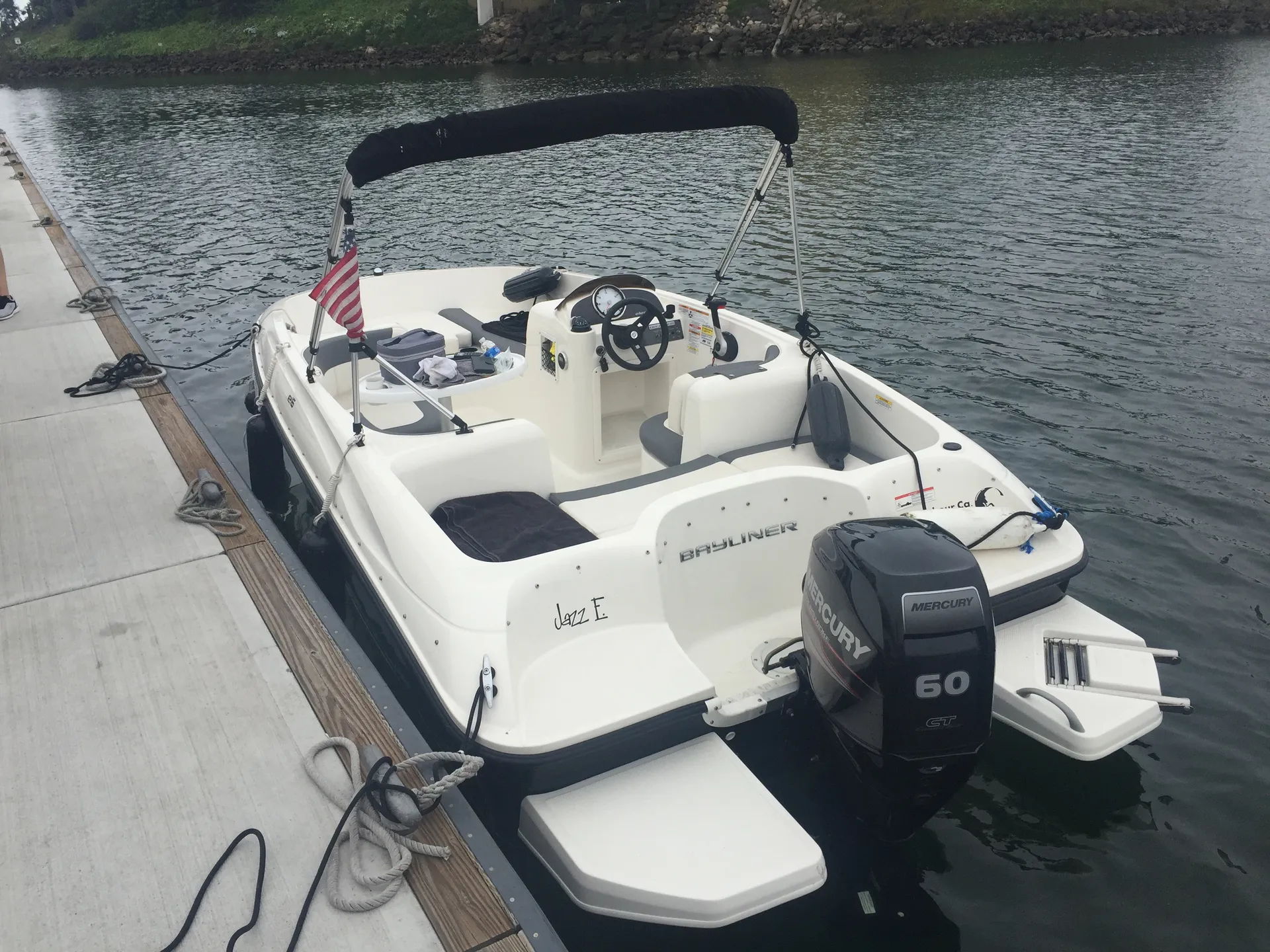 Bayliner Element 4-S Mercury  in Huntington Beach, CA — photo 3