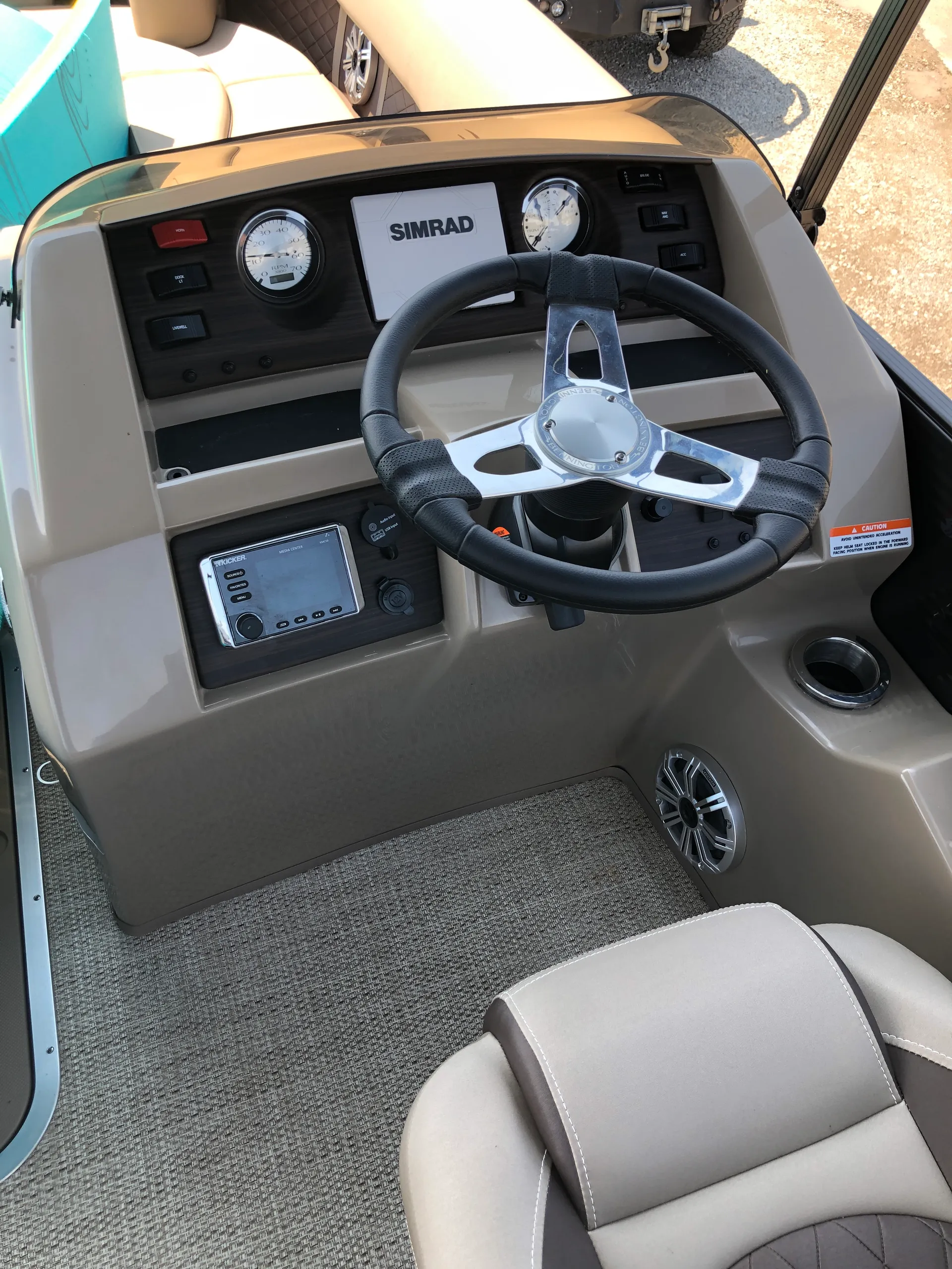 Bennington Marine 22ssbx in Winchester, TN — photo 7