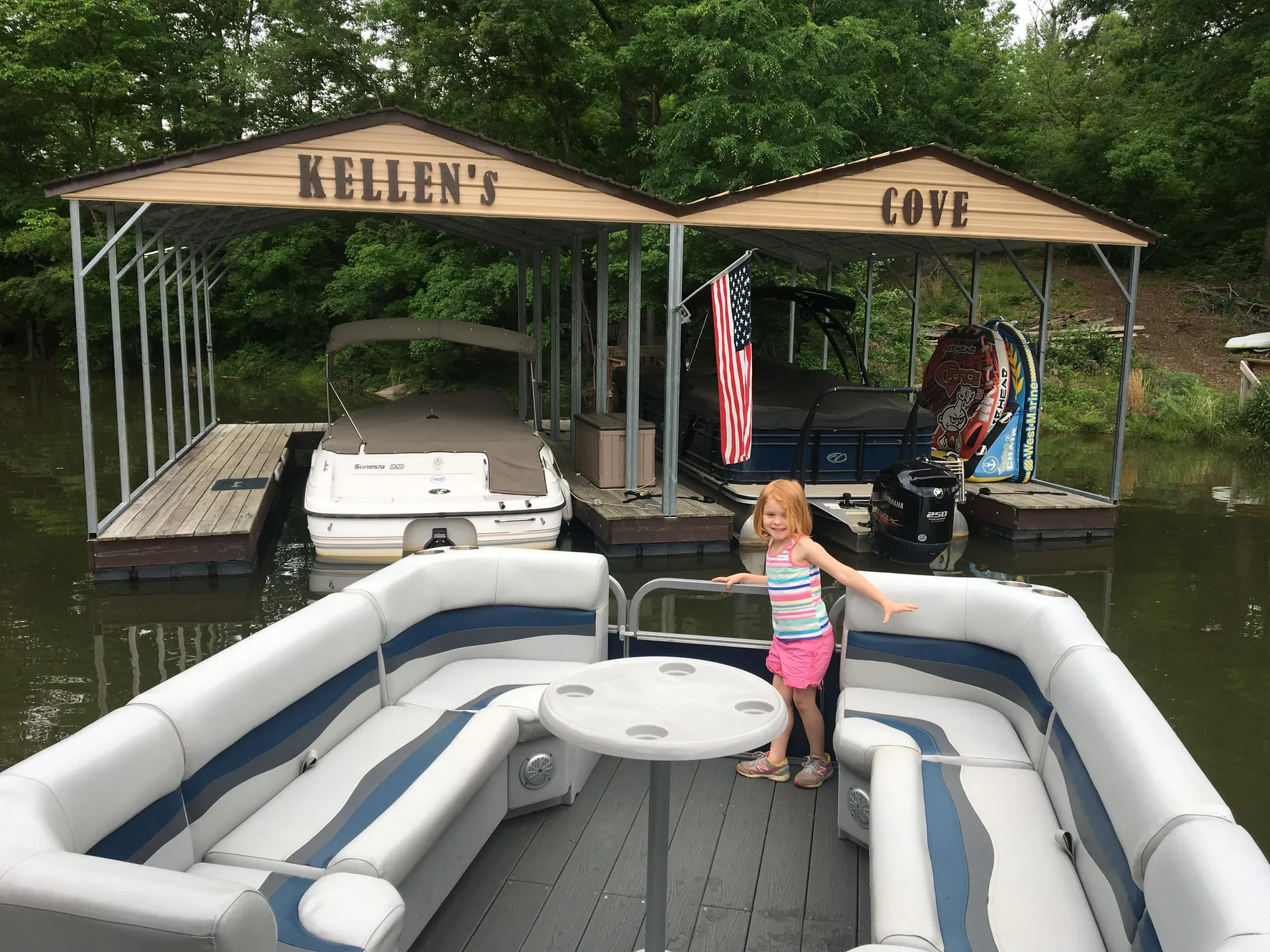 Lake Wylie Fun in the Sun on Kellen's Barge/ 24 ft