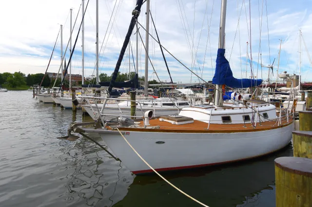 Rent a Cheoy Lee  sloop in Annapolis, MD near me