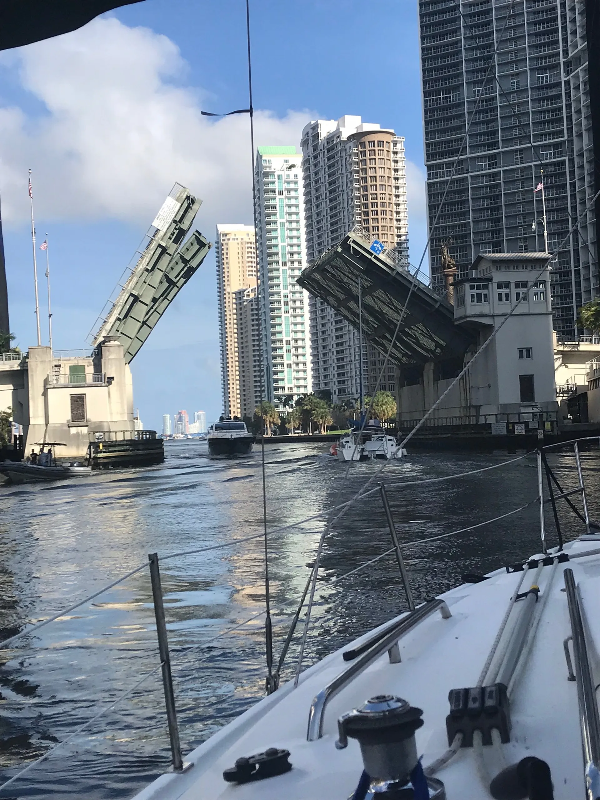 Hunter 31 in Miami, FL — photo 5